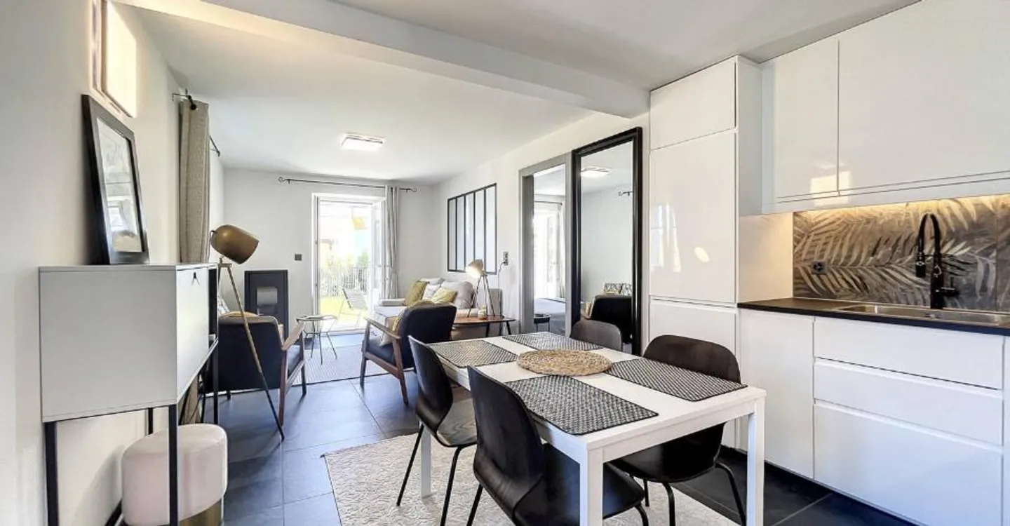 Charmantes Duplex mit Seeblick - Foto 1 von 11