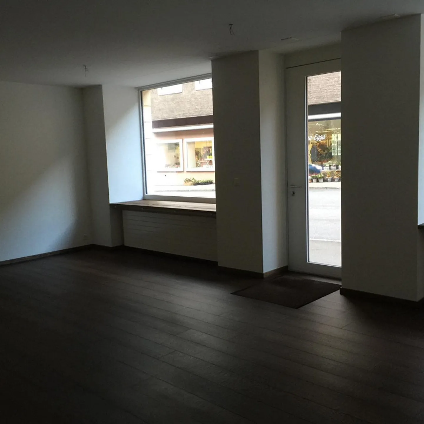 Retail space in the center of Altdorf, 50 - 80 m2 - Photo 3 of 4