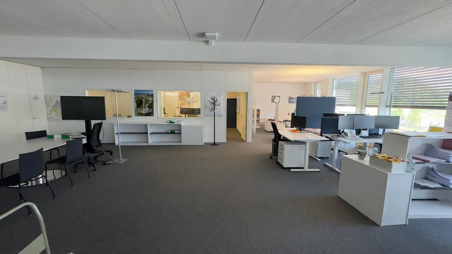 Spacious office and commercial space in the industrial zone of Schaffhausen - Photo 7 of 14