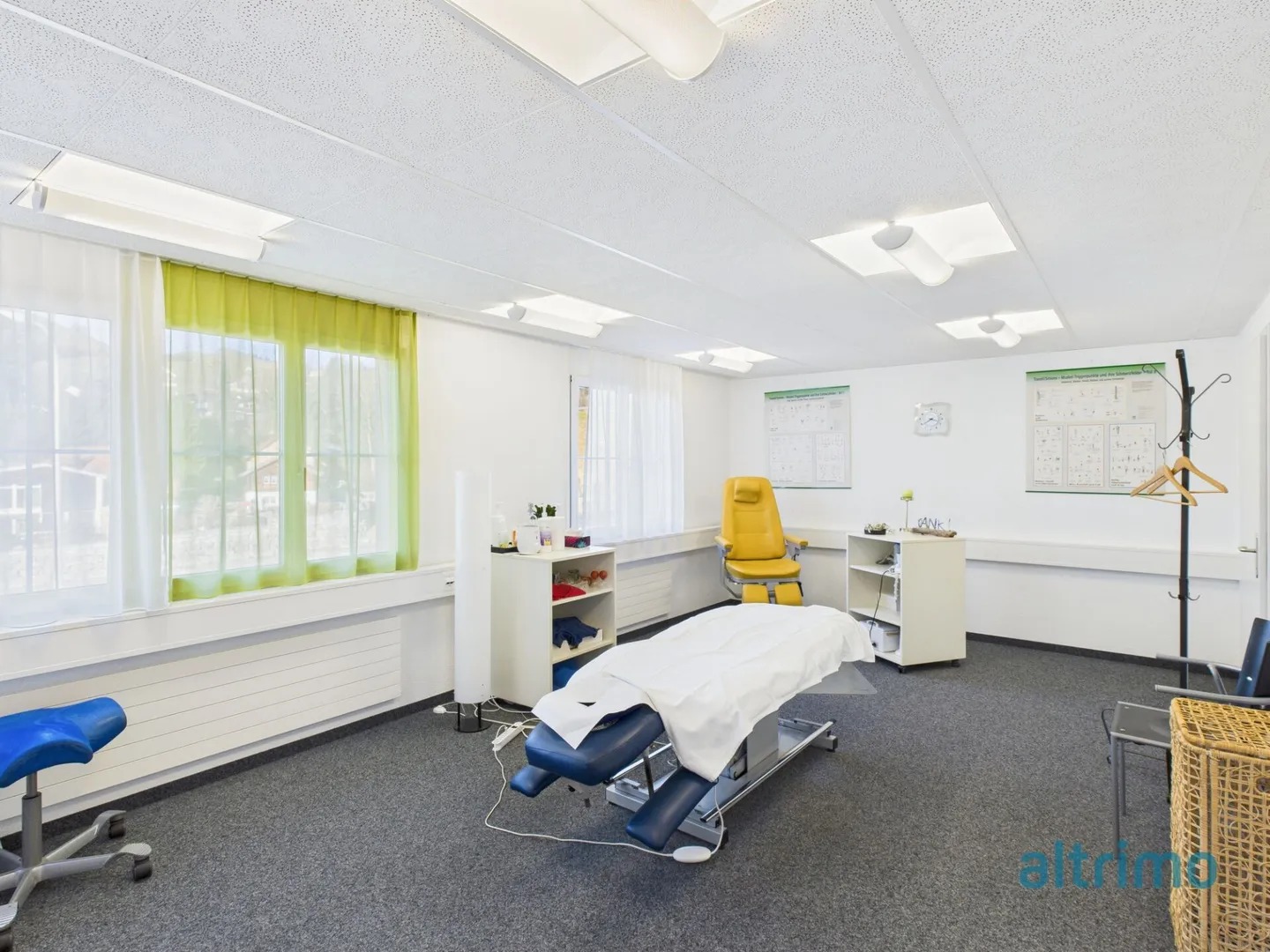 Bureau et locaux commerciaux centralement situés à louer à Appenzell - Photo 9 sur 12