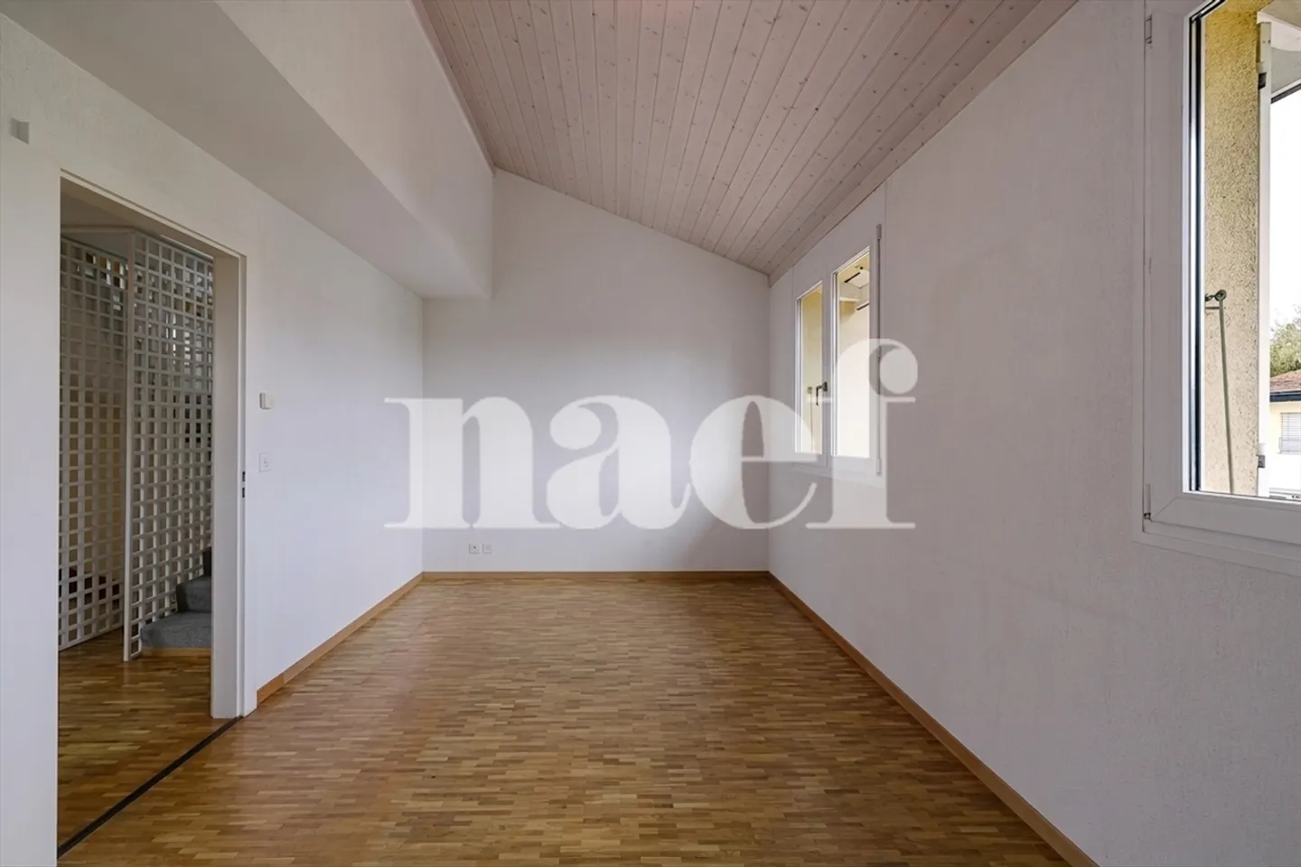 Familienvilla mit privatem Garten in Genthod - Foto 10 von 11