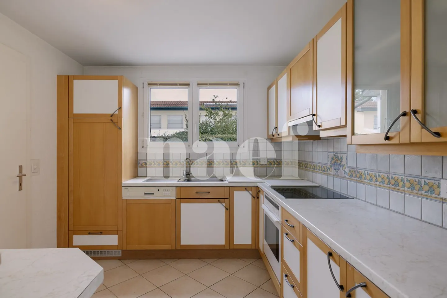 Familienvilla mit privatem Garten in Genthod - Foto 5 von 11