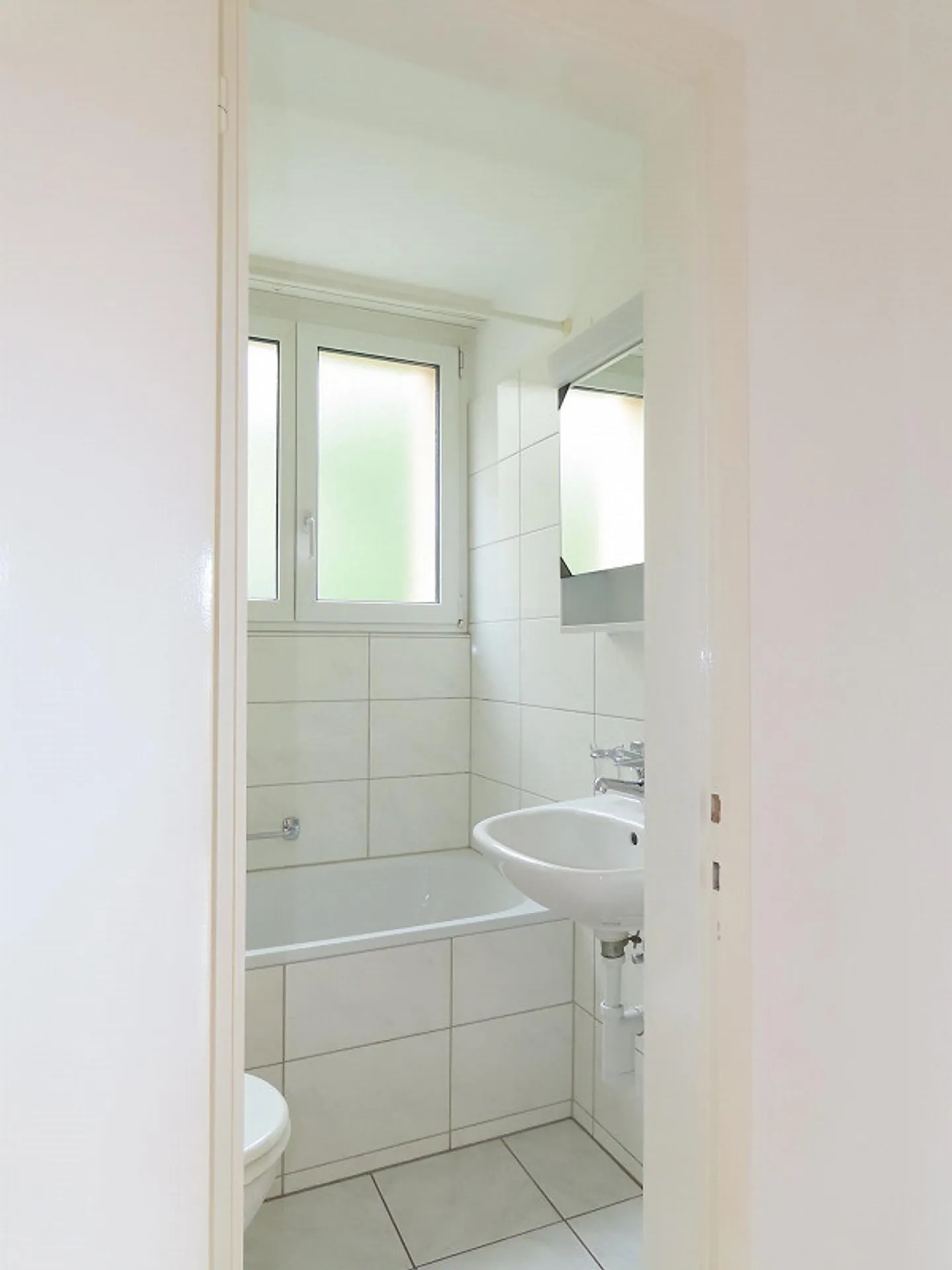 Appartamento affascinante di 3.0 stanze in una posizione tranquilla - Foto 4 di 7