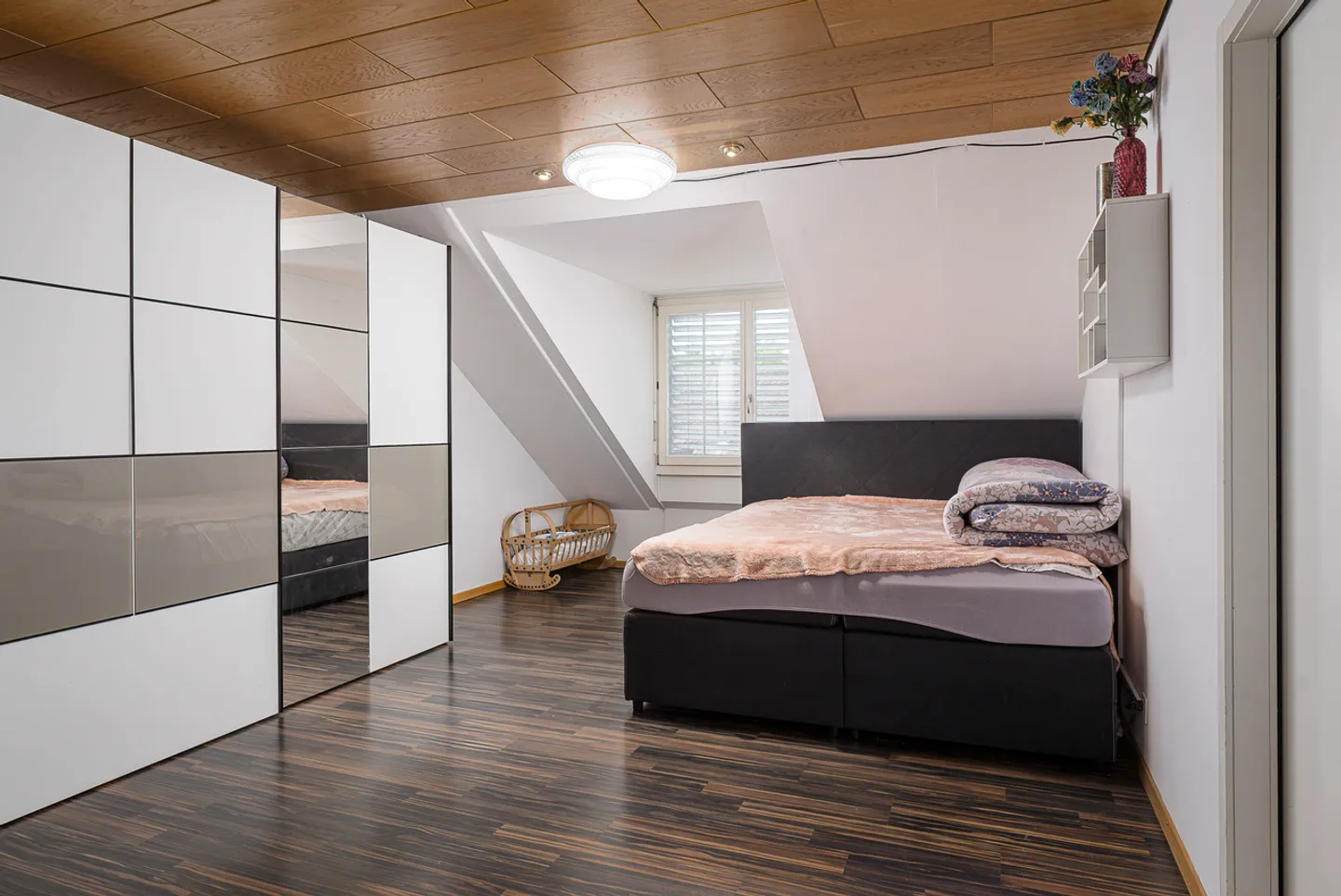 Appartement en duplex de 5.5 pièces familial sous les combles - Photo 10 sur 11