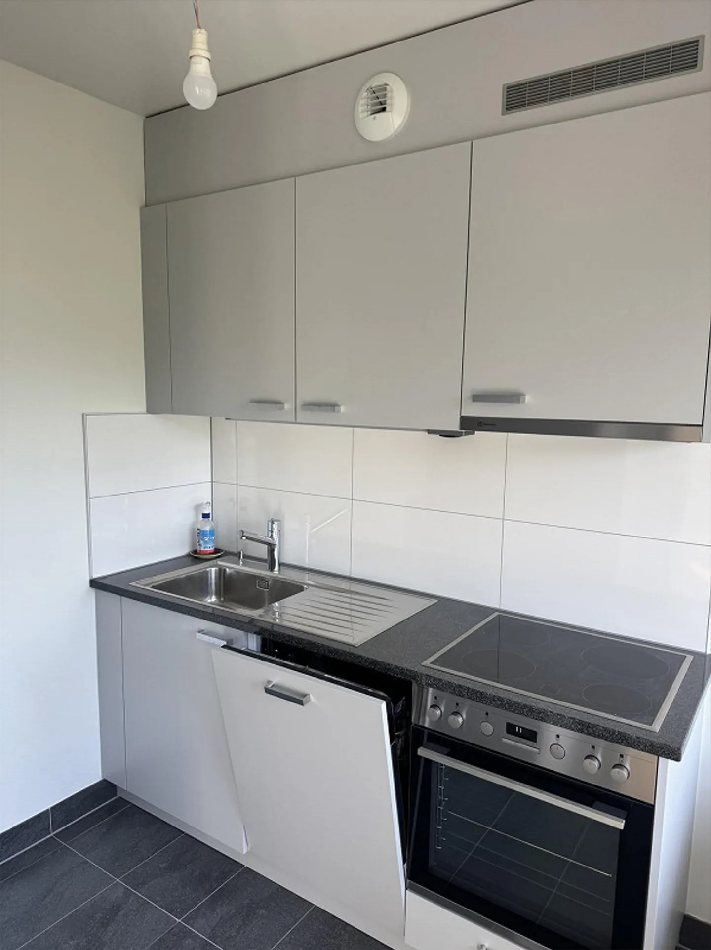 Appartement Charmant avec Balcon - Photo 4 sur 6