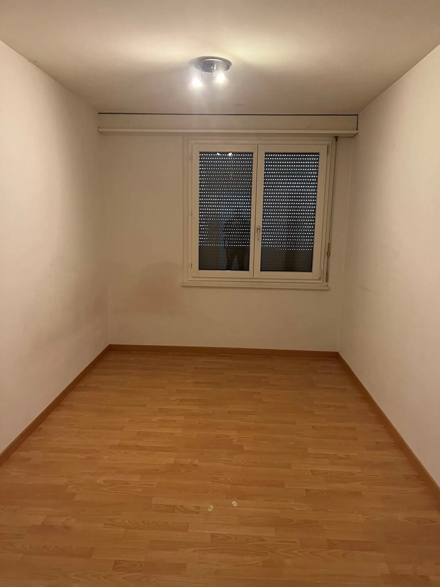 Apartment for rent - Photo 4 of 6