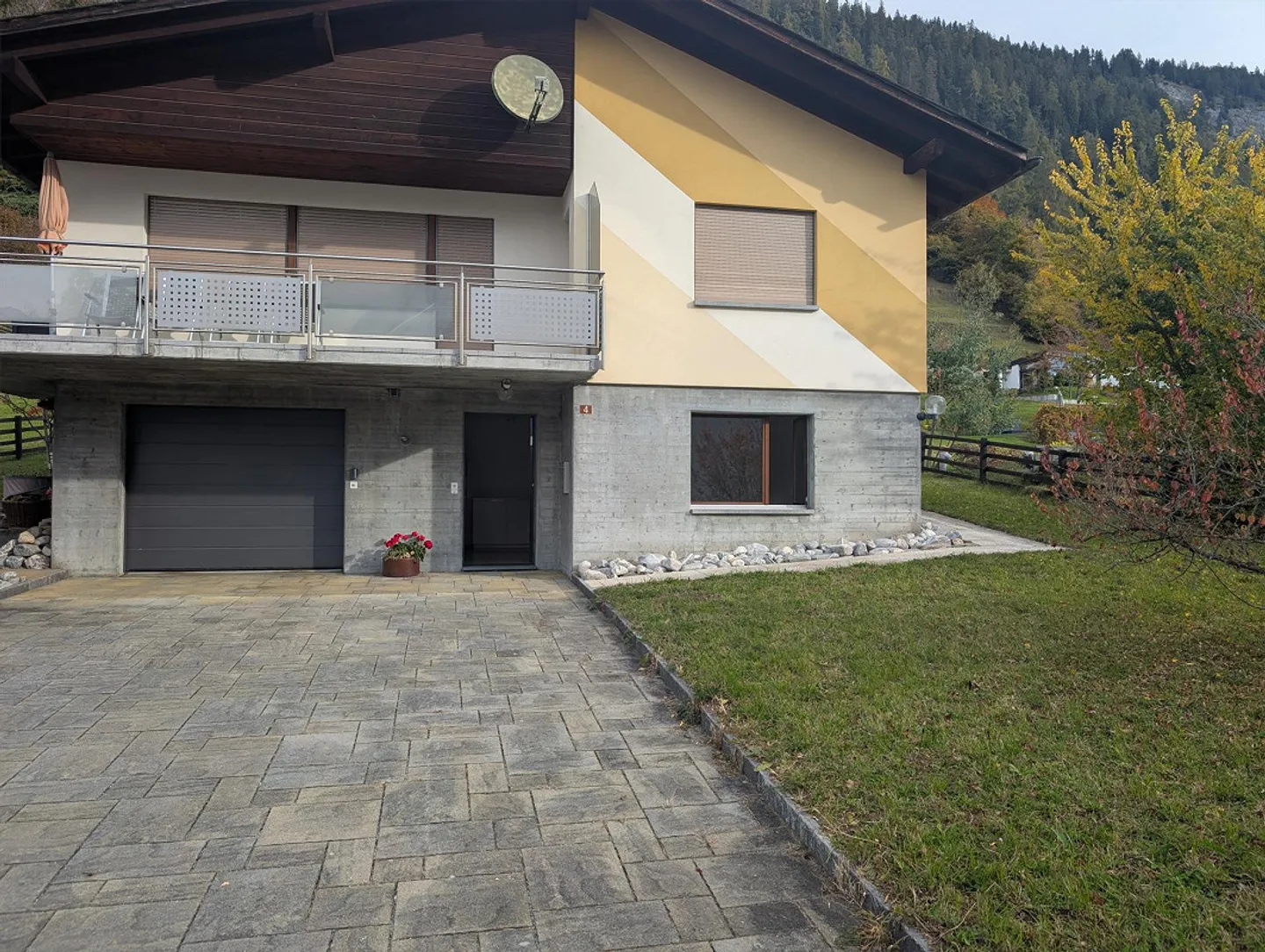 1.5 Room Apartment in Trin - Photo 1 of 5