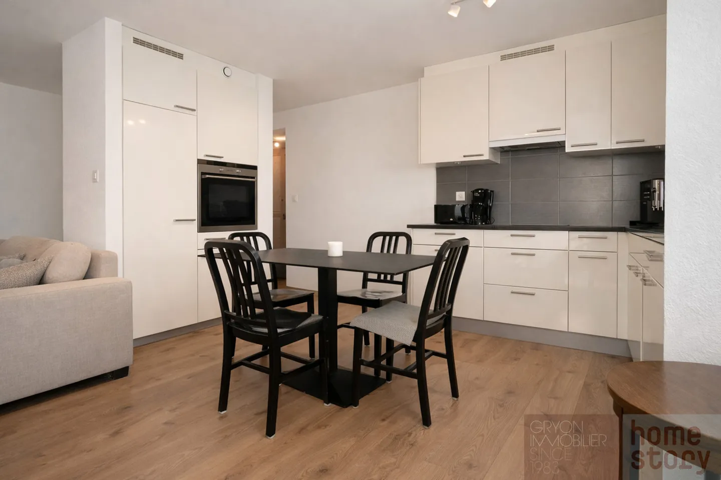 Cozy 3.5-room Minergie apartment with mountain view in Gryon - Photo 3 of 16