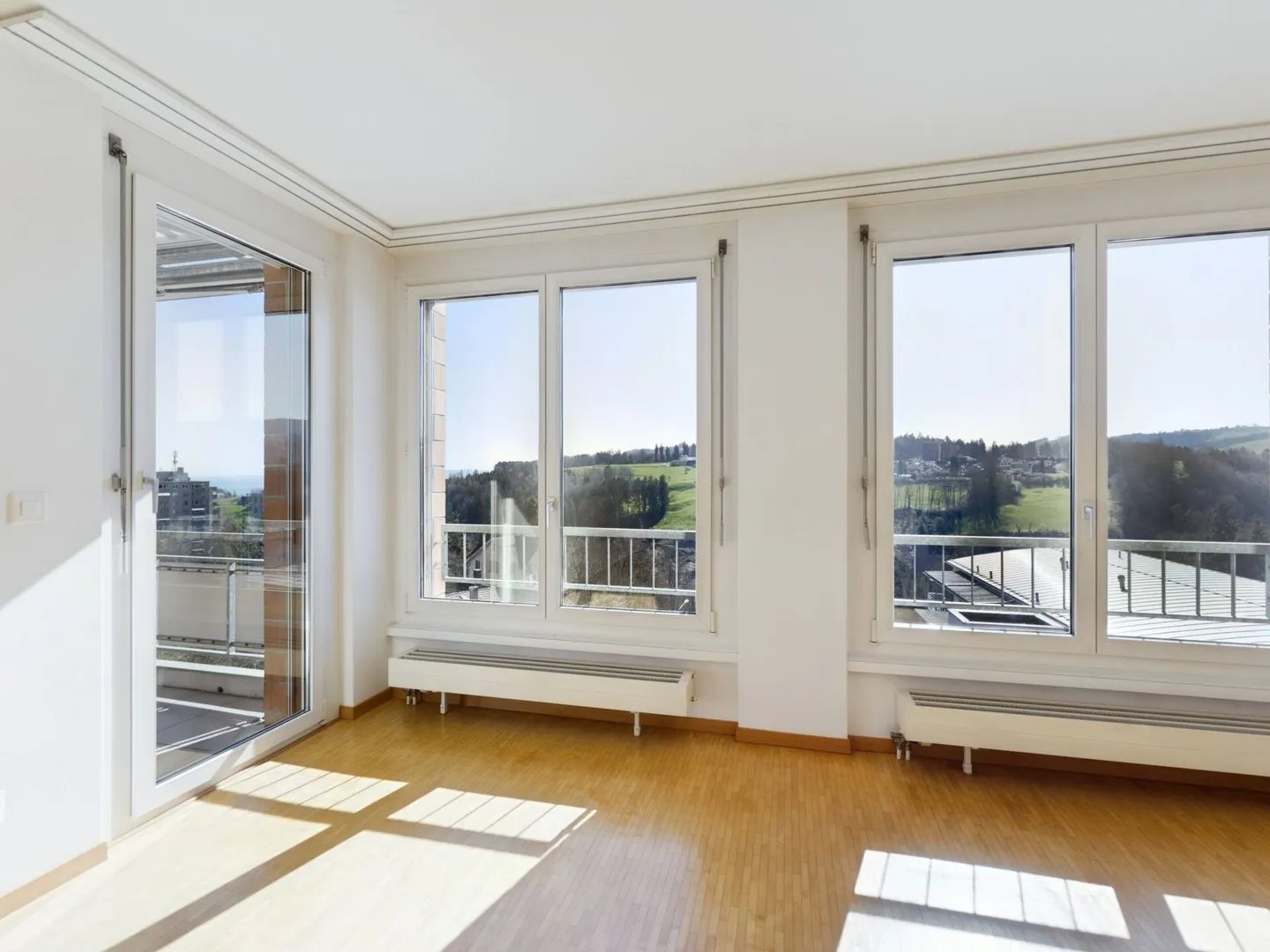 Appartement lumineux de 4,5 pièces avec vue sur le lac - Photo 1 sur 20