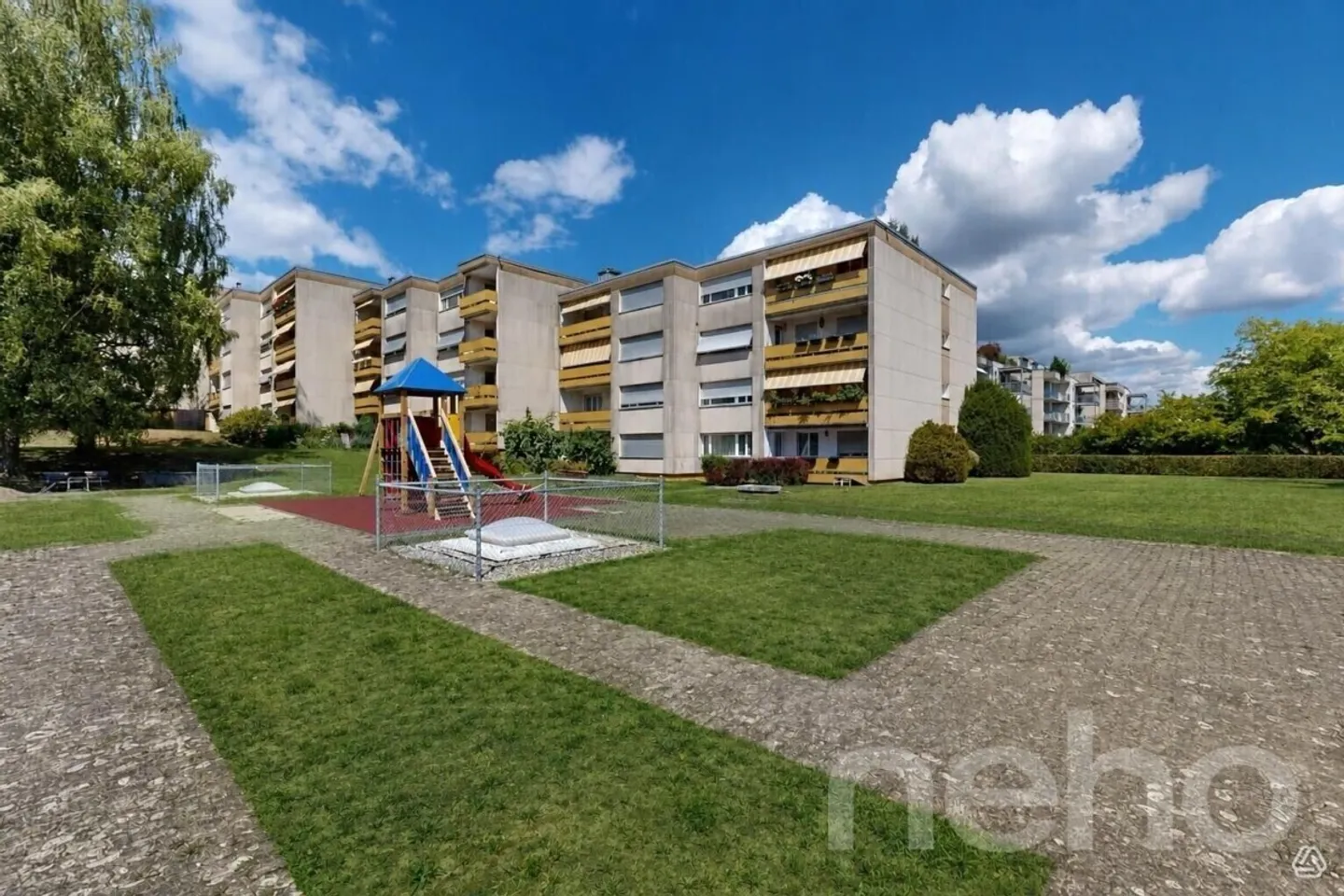 Appartamento ristrutturato di alto livello in un quartiere familiare - Foto 2 di 12