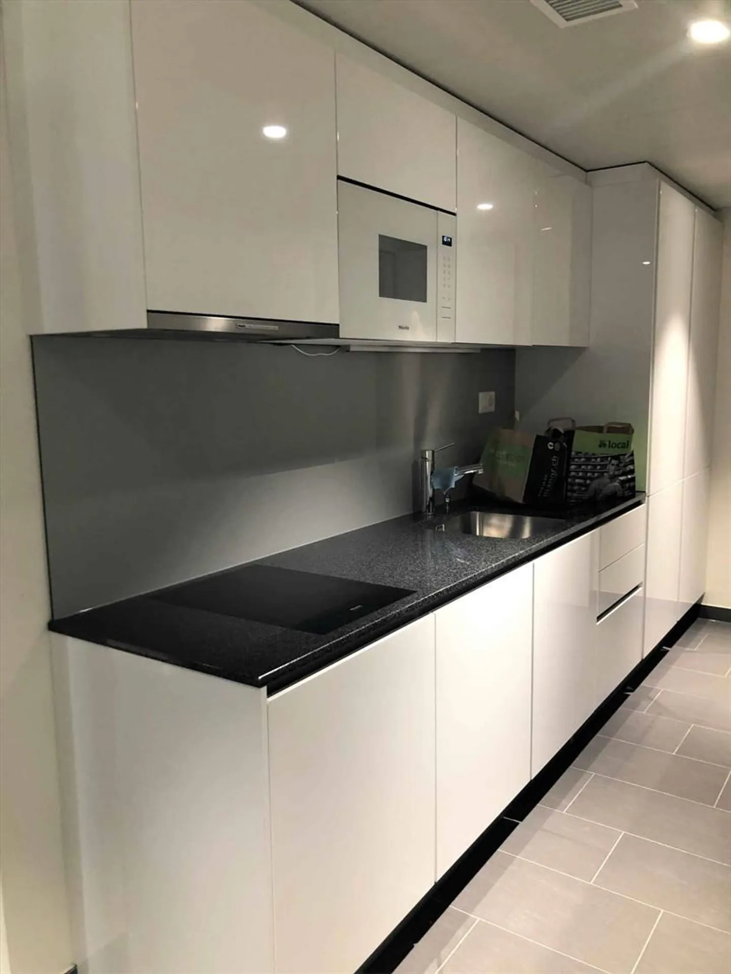 Bright offices of 173 m² in the heart of the city - High-end building - Photo 5 of 8