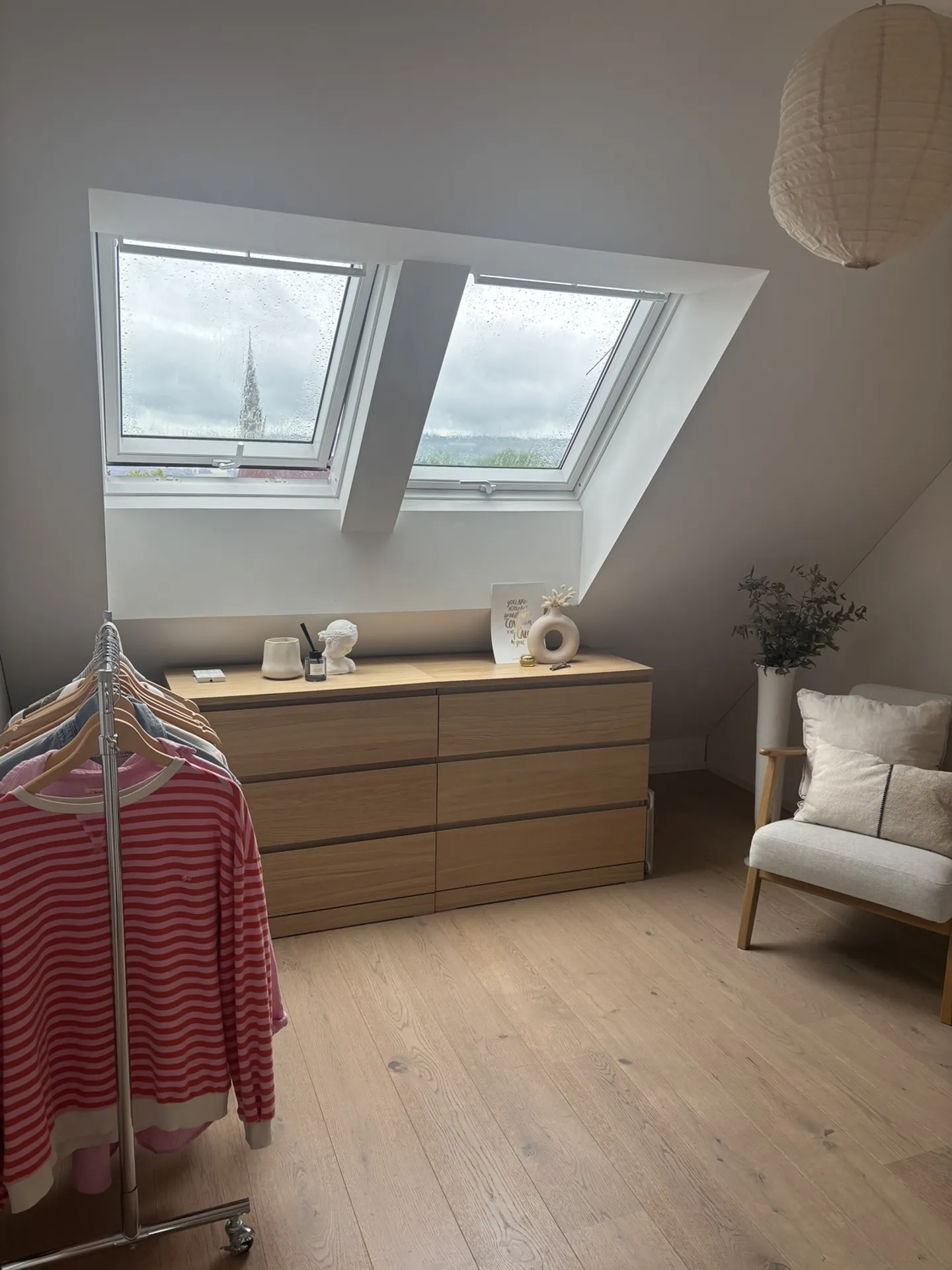 Charming Apartment with Balcony - Photo 8 of 10