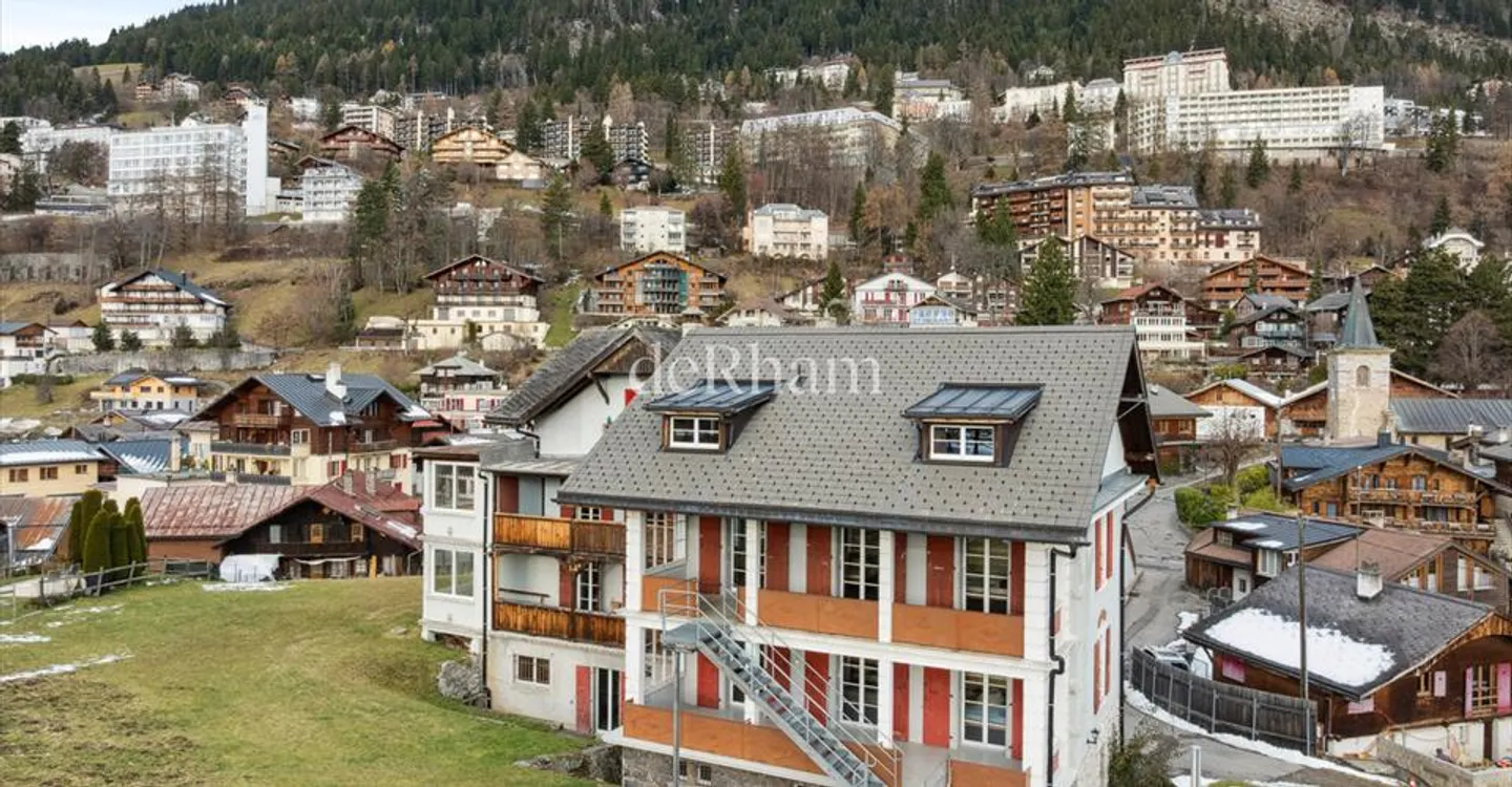 Chalet à Leysin avec Potentiel - Photo 1 sur 12