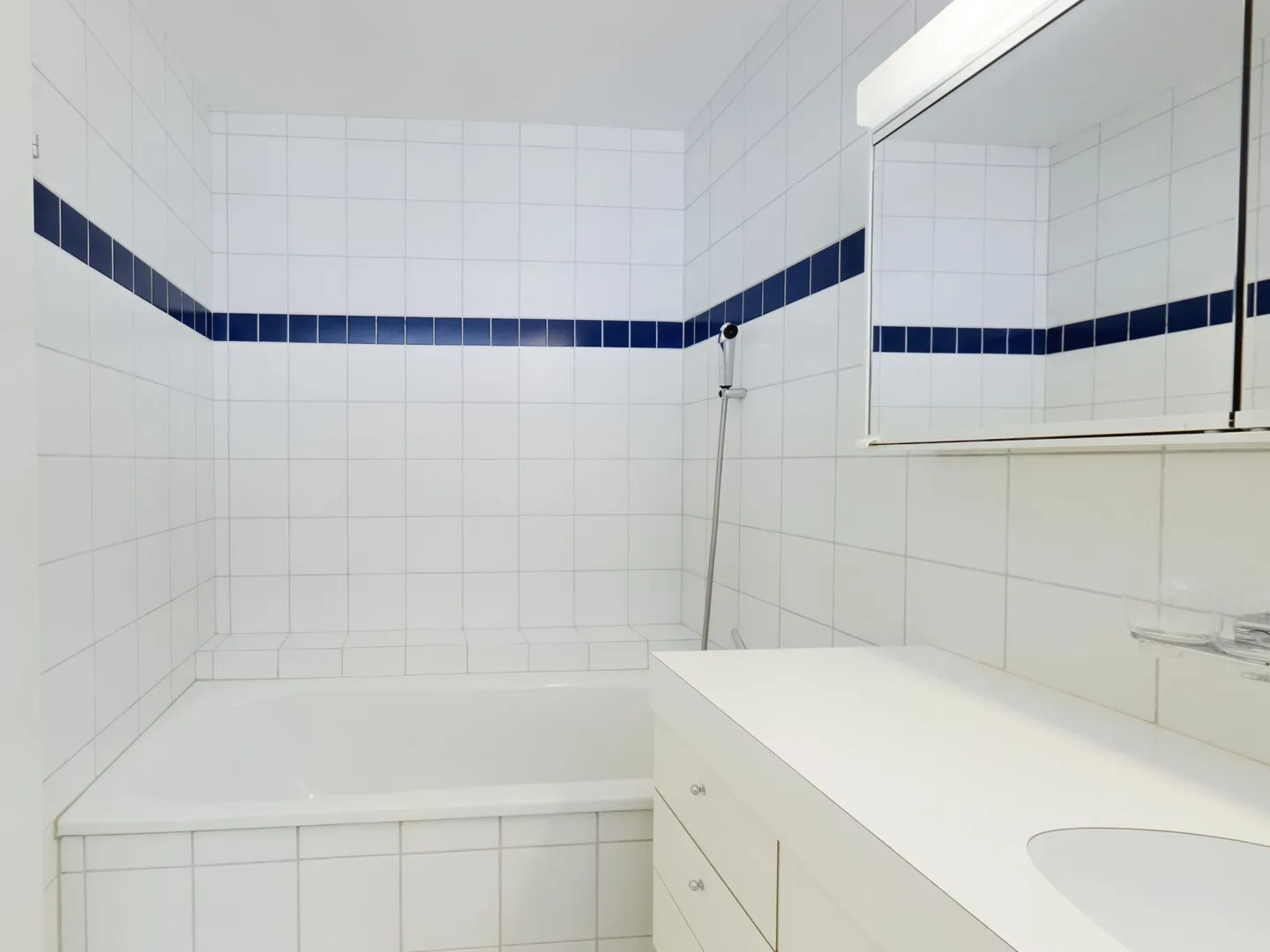 Appartement lumineux de 4,5 pièces avec vue sur le lac - Photo 13 sur 20