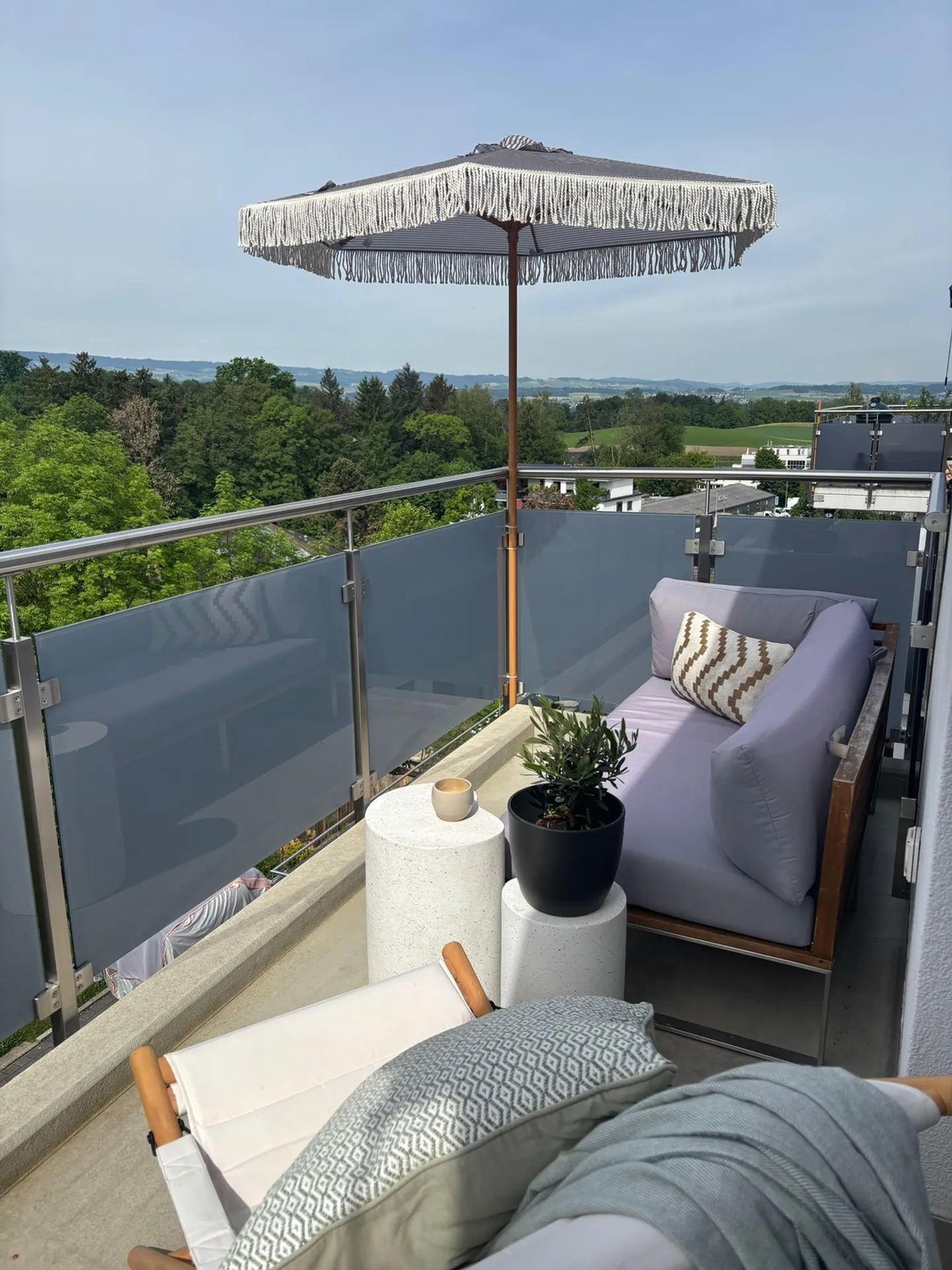 Charming Apartment with Balcony - Photo 10 of 10