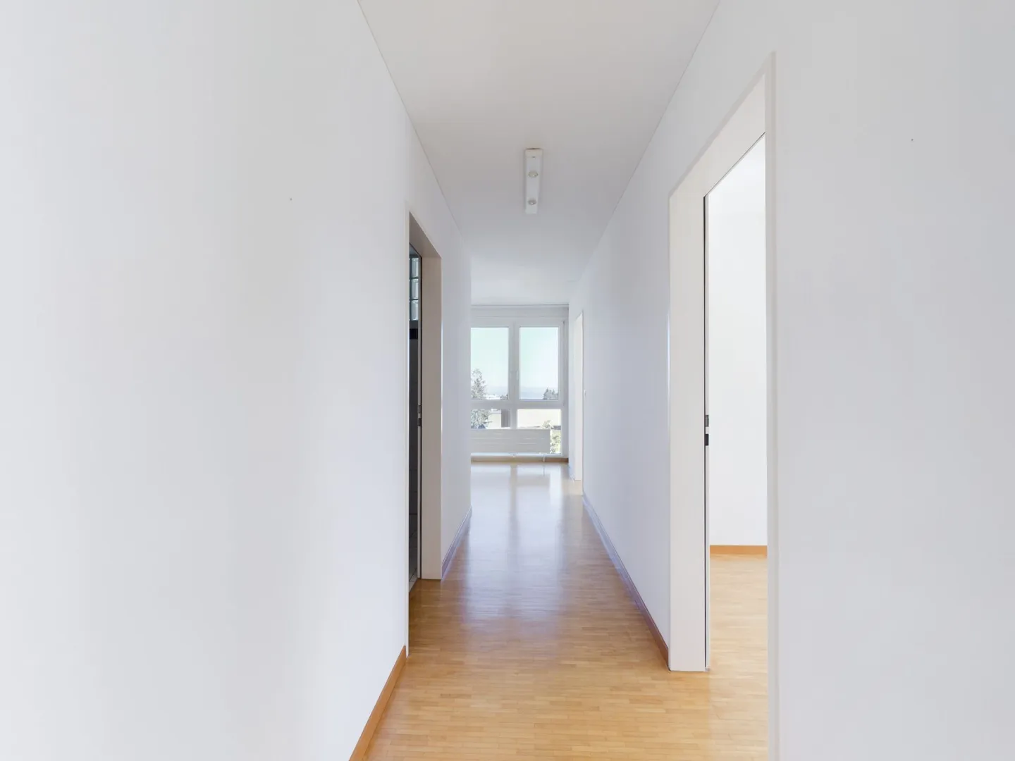 Appartement lumineux de 4,5 pièces avec vue sur le lac - Photo 9 sur 20