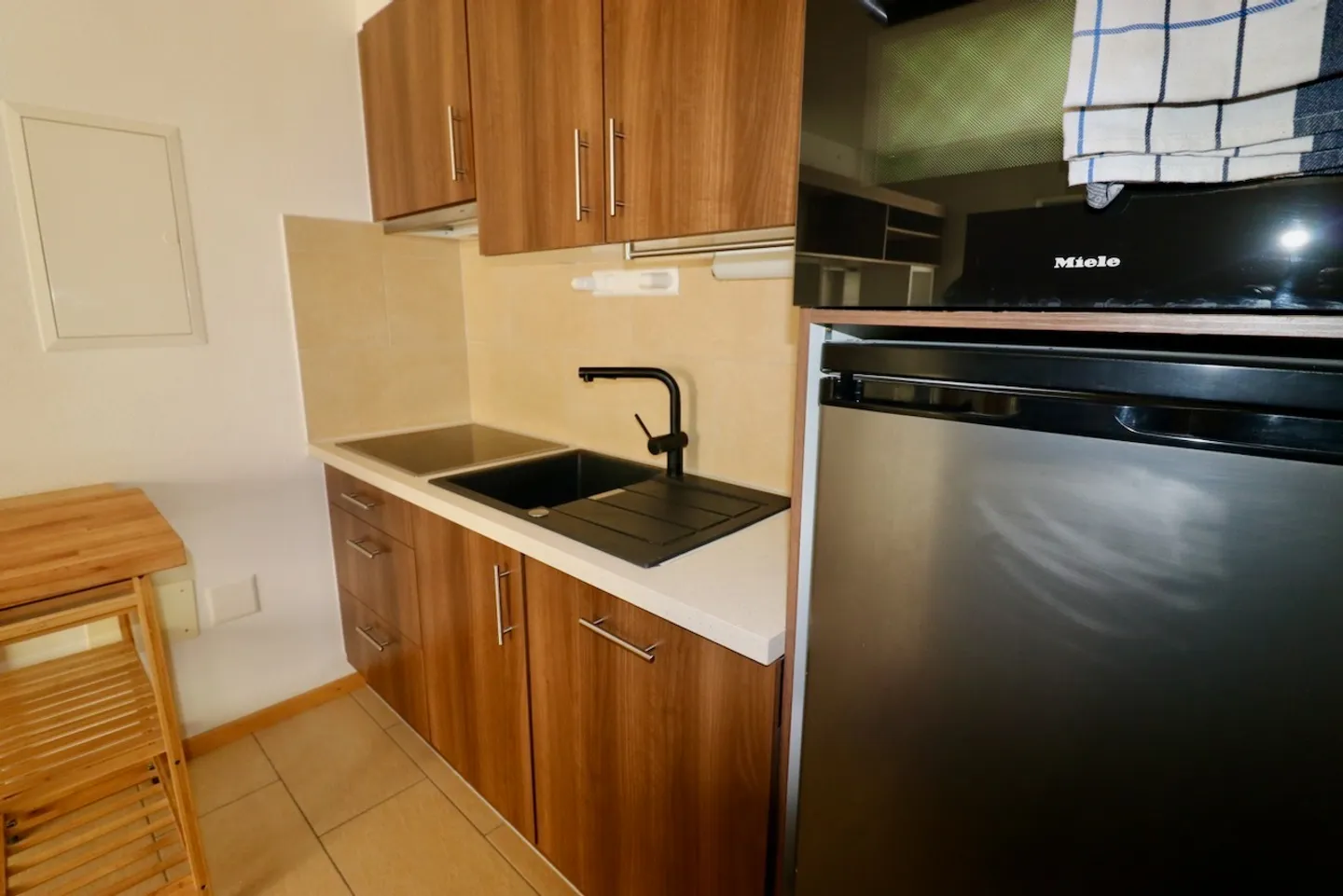 1½ ZIMMER WOHNUNG IN SAILLON (VS), MÖBLIERT - Foto 3 von 8