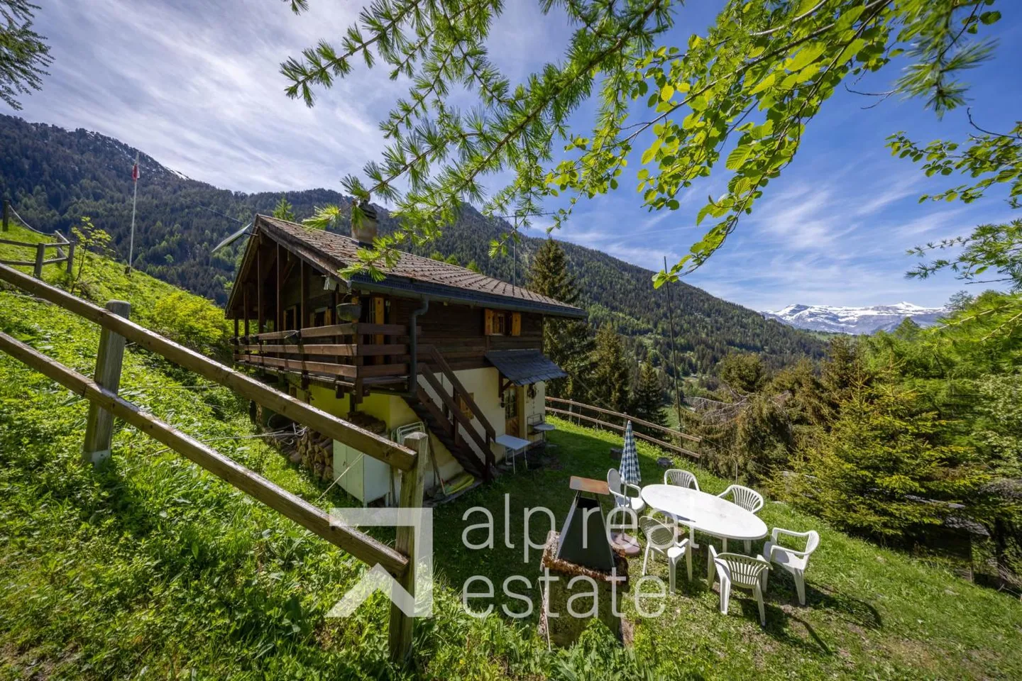Charming Maienshaus, 15 minutes from the center of Haute-Nendaz - Photo 1 of 13
