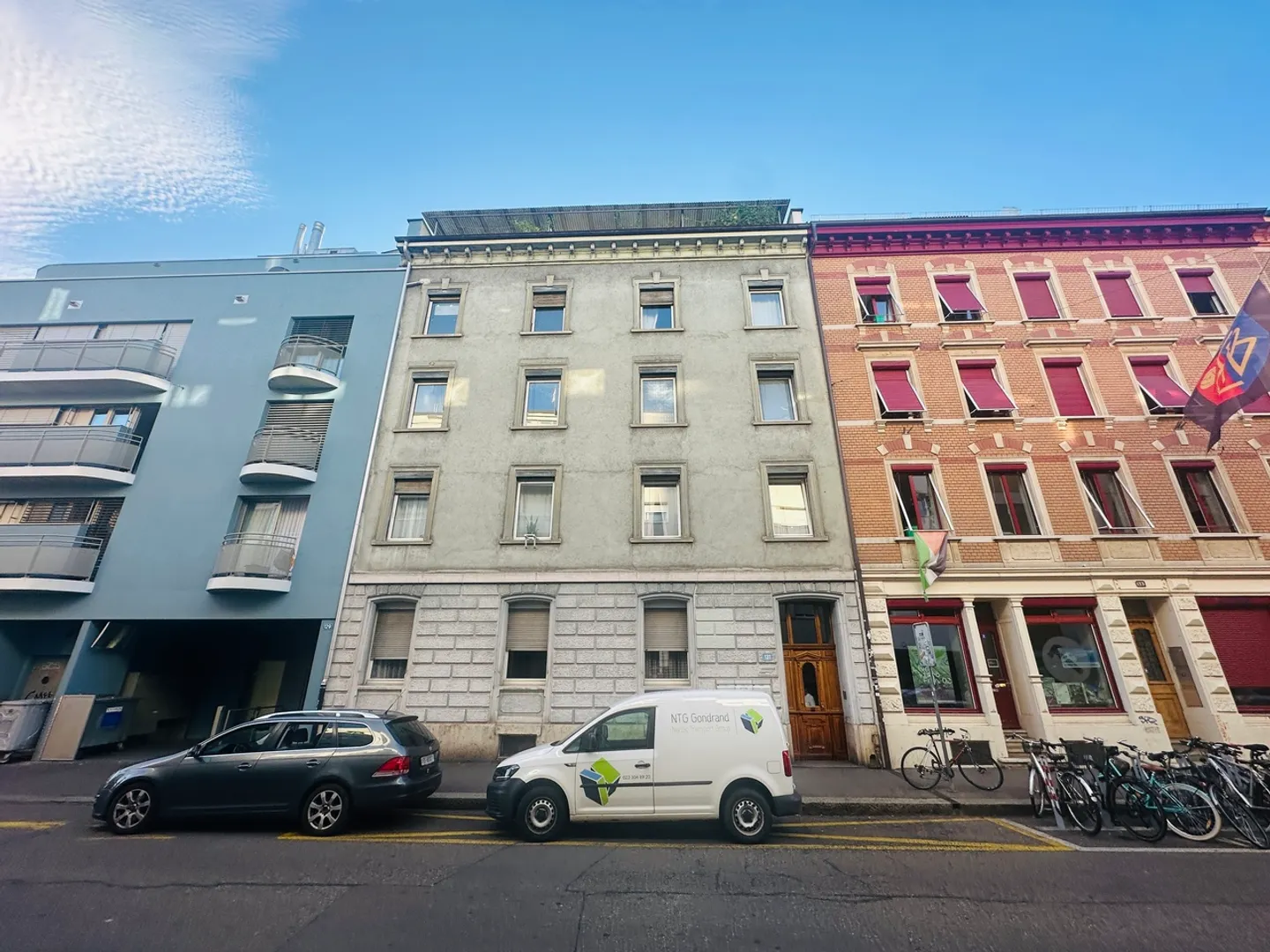 Great, well-preserved multi-family house in a perfect location - Photo 1 of 22