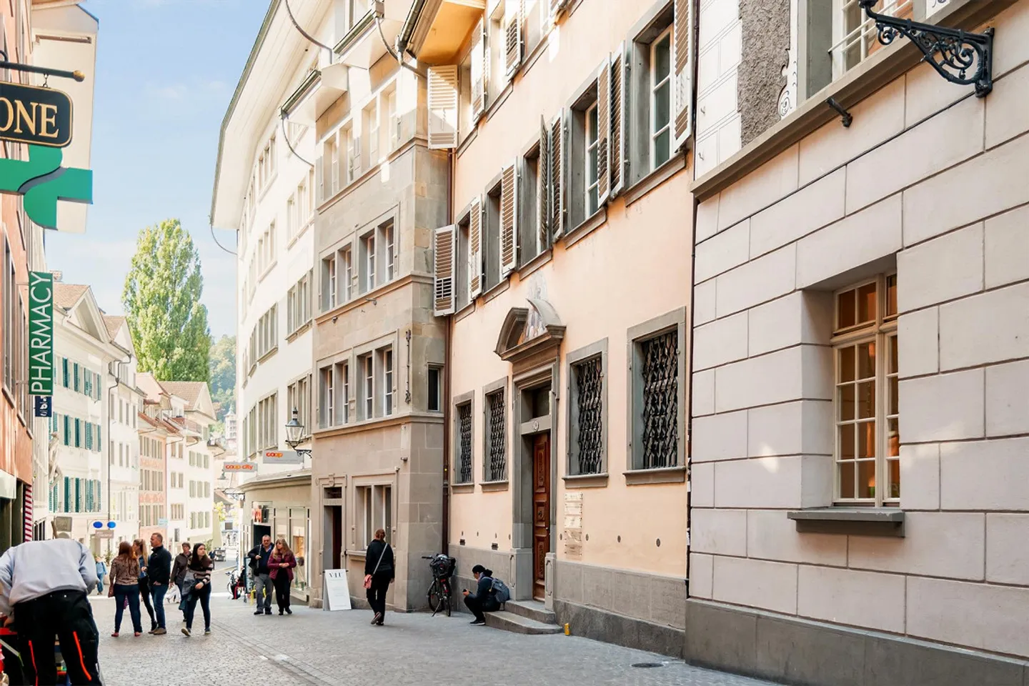 Spacious Apartment in Old Town - Photo 1 of 9