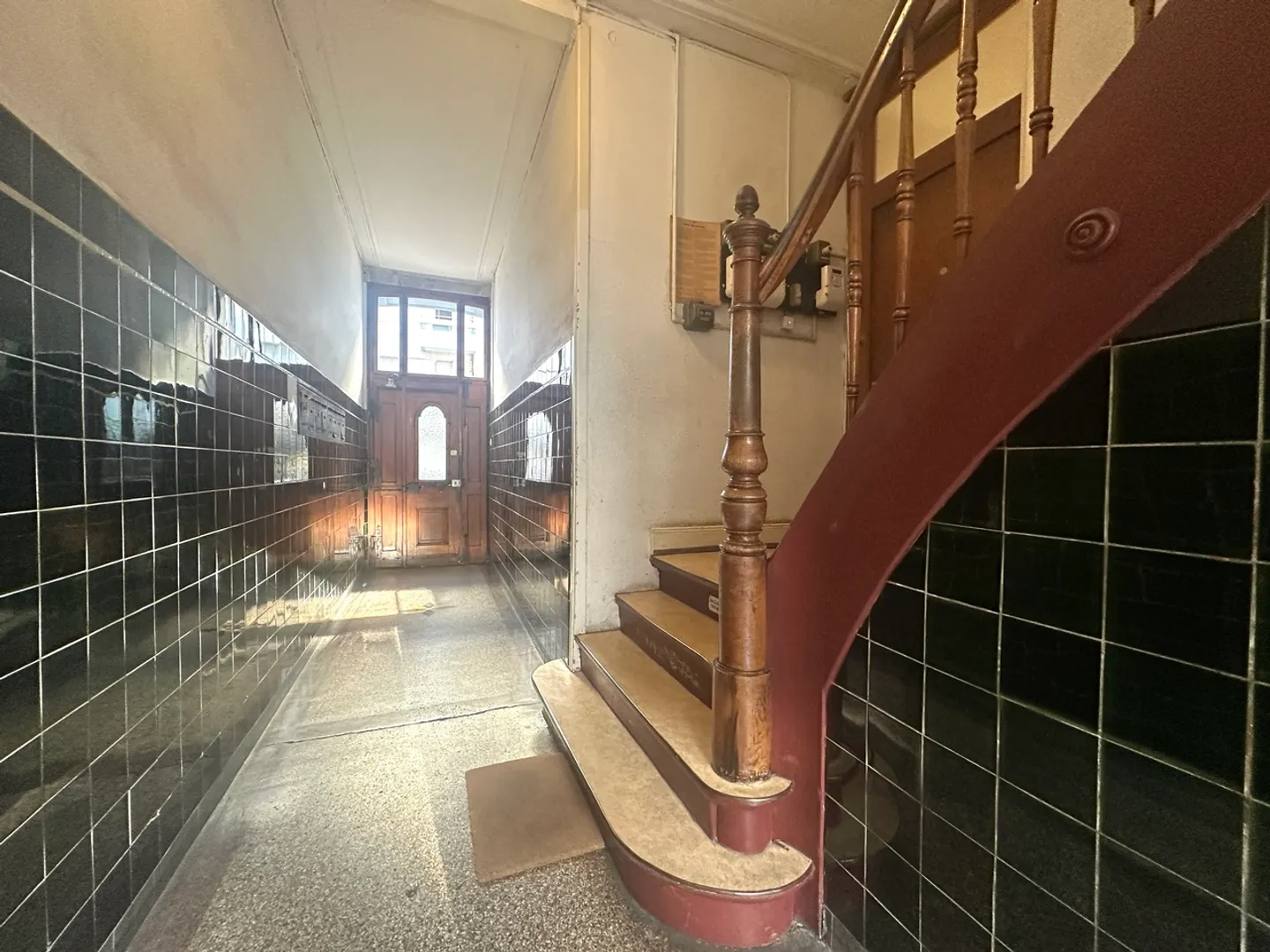 Great, well-preserved multi-family house in a perfect location - Photo 9 of 22