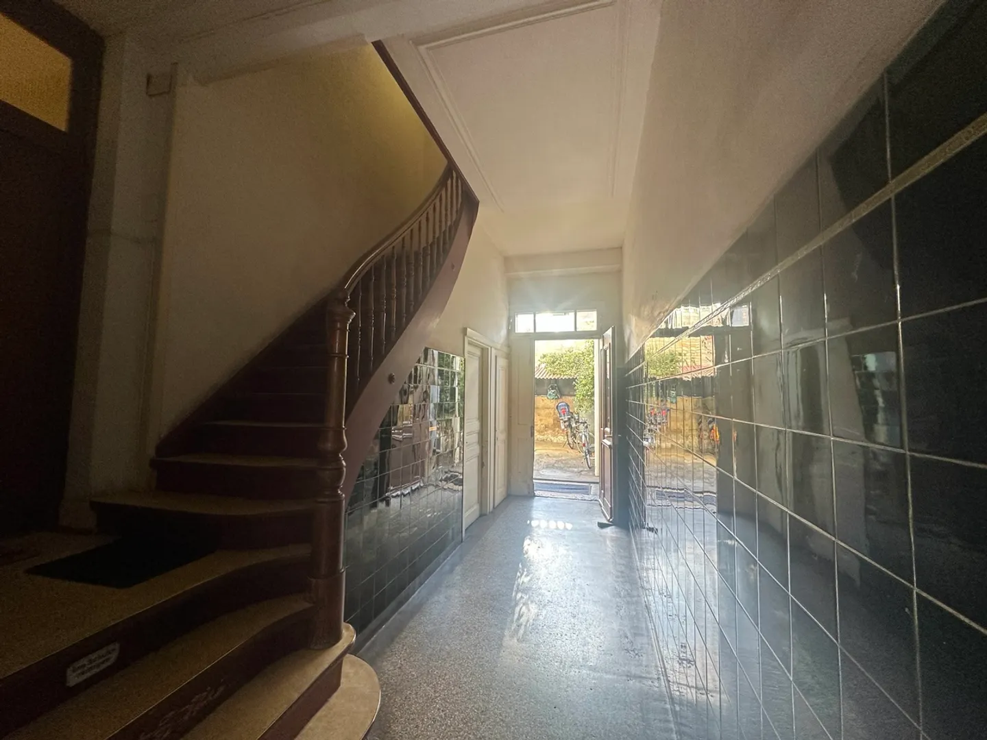 Great, well-preserved multi-family house in a perfect location - Photo 10 of 22