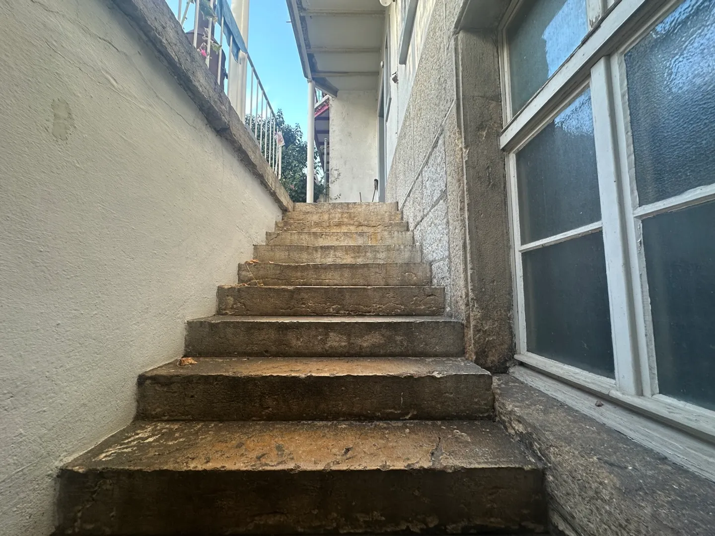 Great, well-preserved multi-family house in a perfect location - Photo 12 of 22