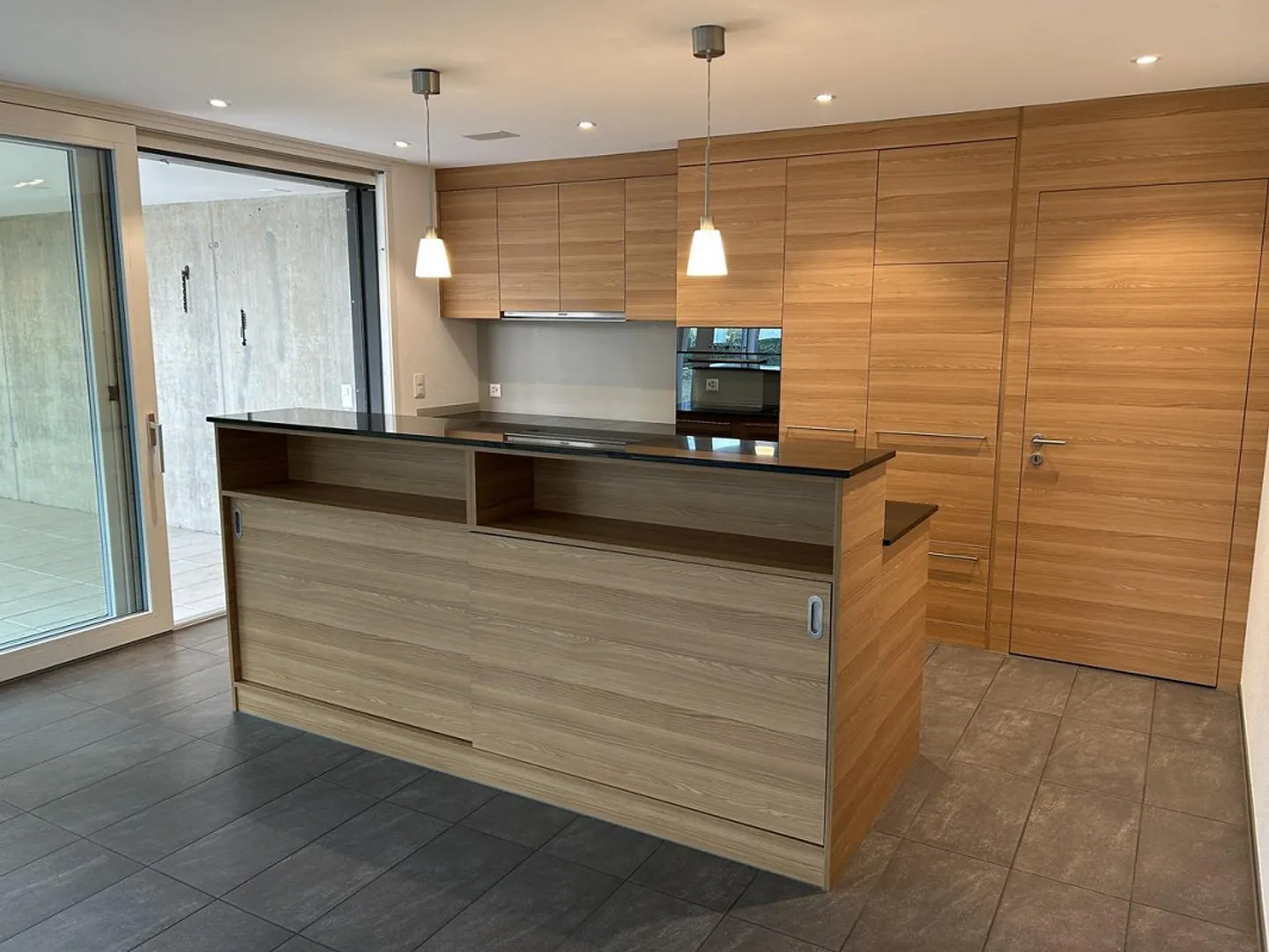 Exclusive Garden Apartment in Central Location - Photo 3 of 10
