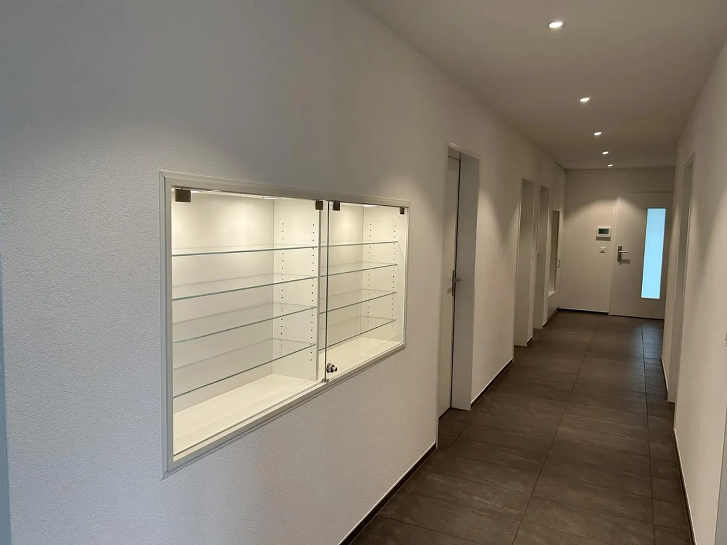 Exclusive Garden Apartment in Central Location - Photo 8 of 10