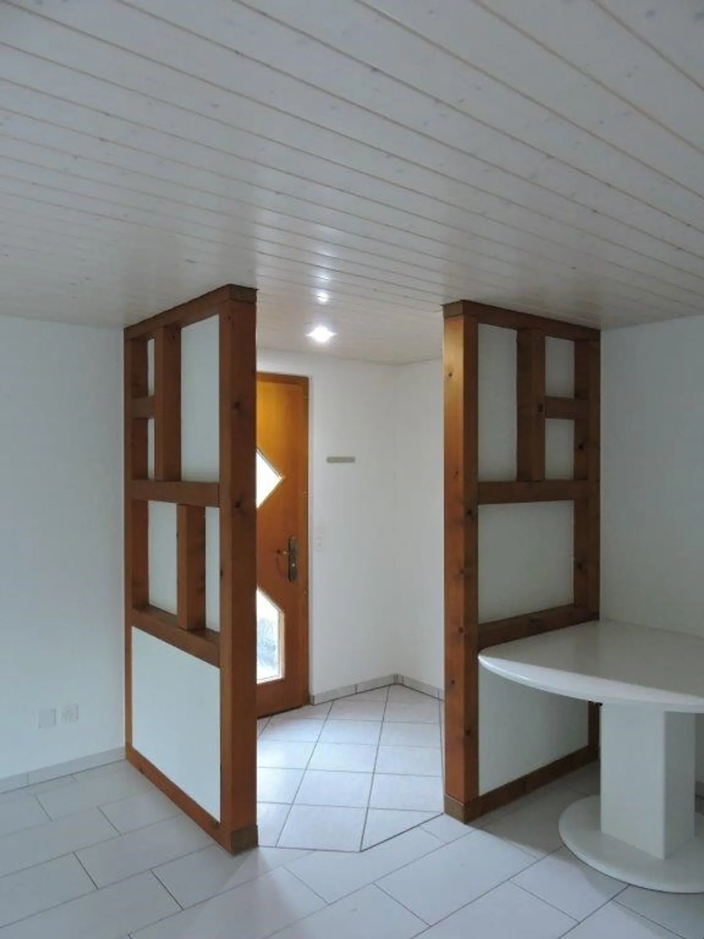 2,5 Zimmer Einliegerwohnung mit eigenem Eingang und Garten - Foto 3 di 14