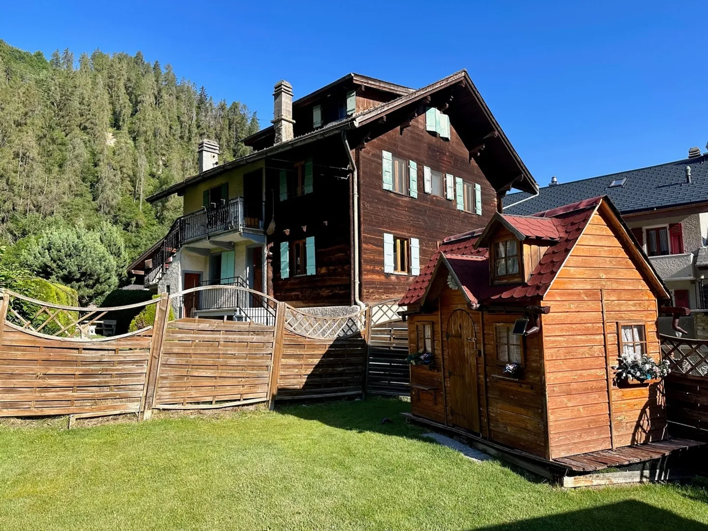 Chalet 5,5 stanze - Foto 1 di 10
