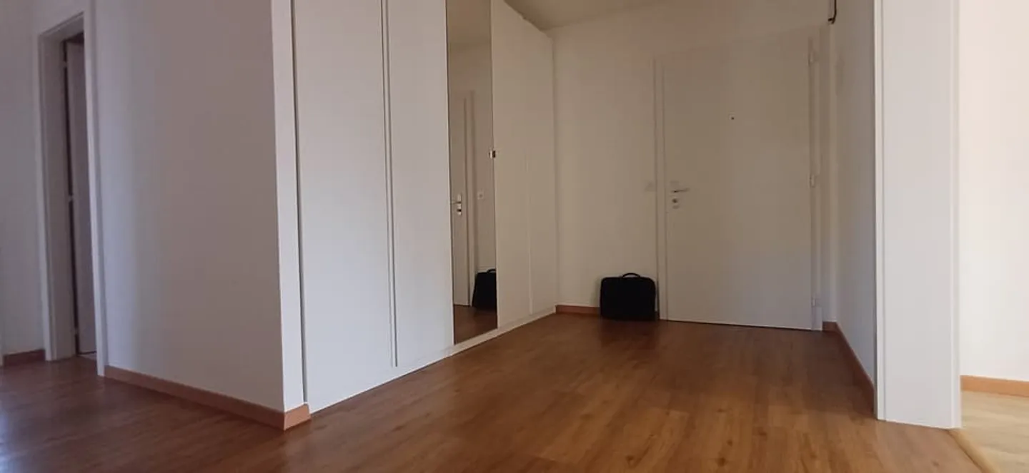 Rare occasion. Bright 3.5 room apartment for sale. CHF 788,000 - Photo 9 of 12