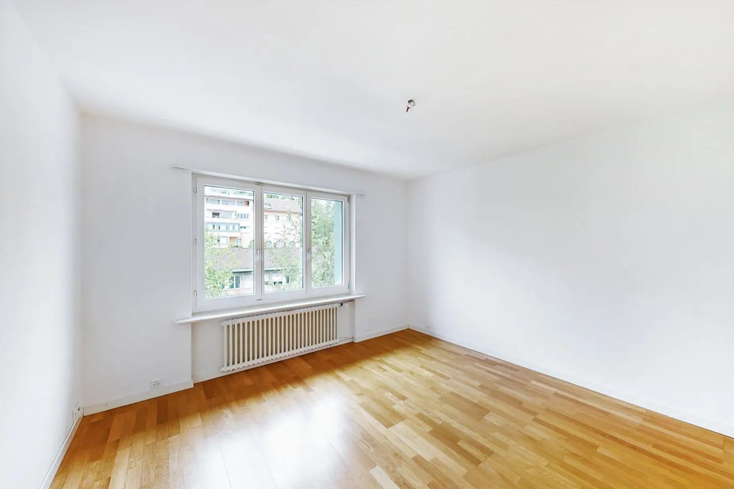 Spacious Apartment in Old Town - Photo 5 of 9