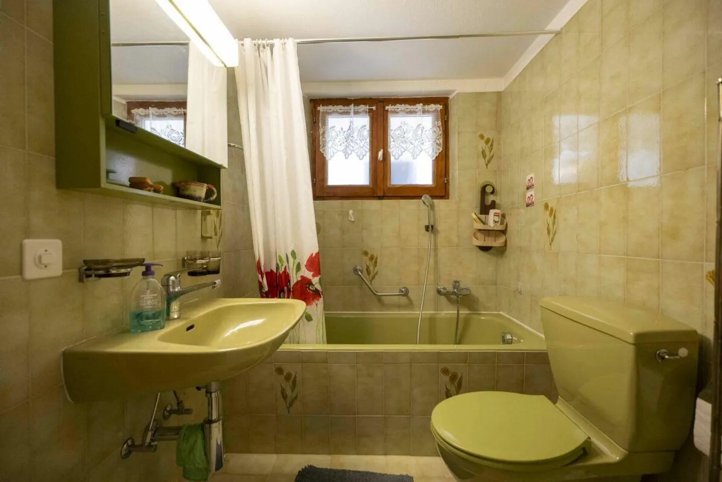 Vendiamo confortevole casa in stile rustico a Mugena - Foto 4 di 16