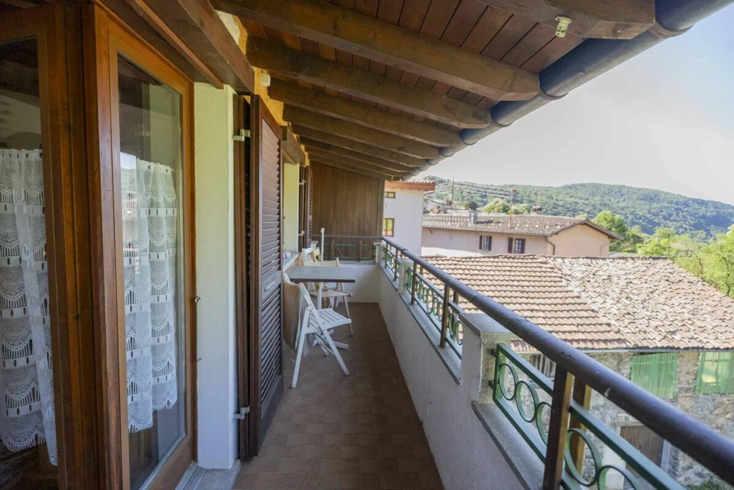 Vendiamo confortevole casa in stile rustico a Mugena - Foto 7 di 16