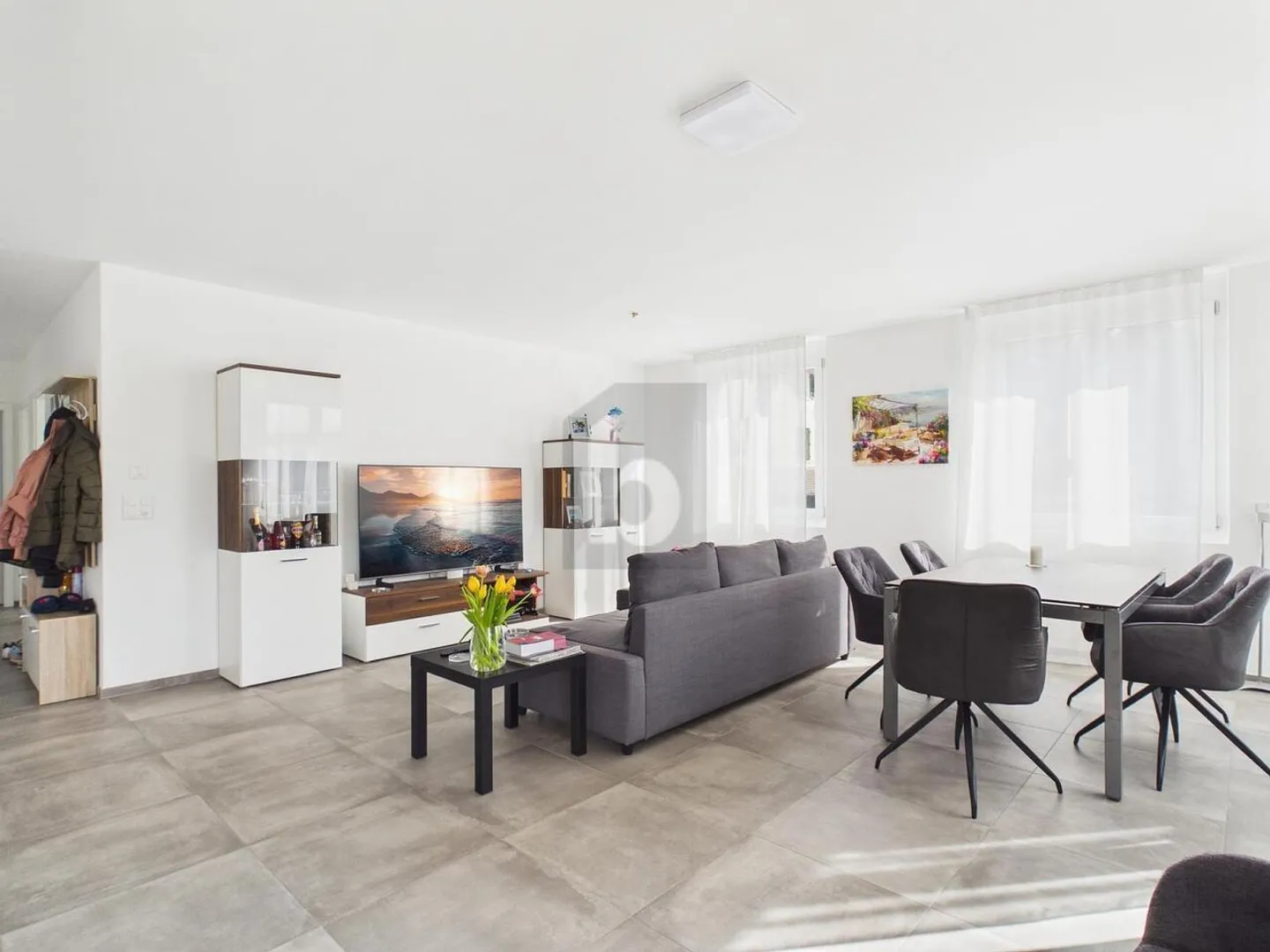 Luminoso con Balcone - Foto 1 di 6