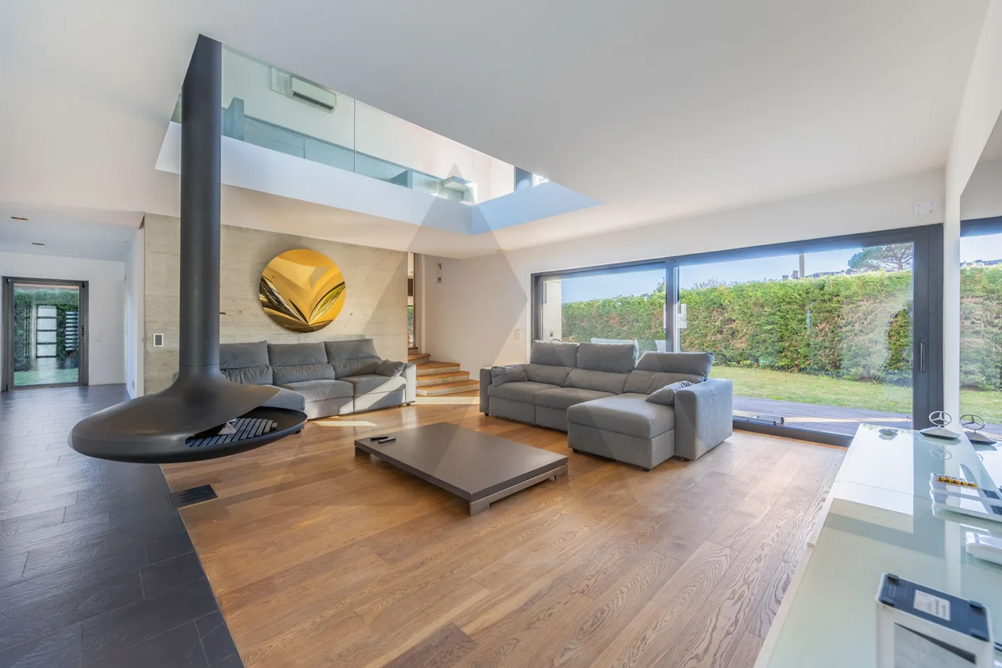 DESIGN-VILLA IN EINER SONNIGEN LAGE IN SAN PIETRO - Foto 1 von 14