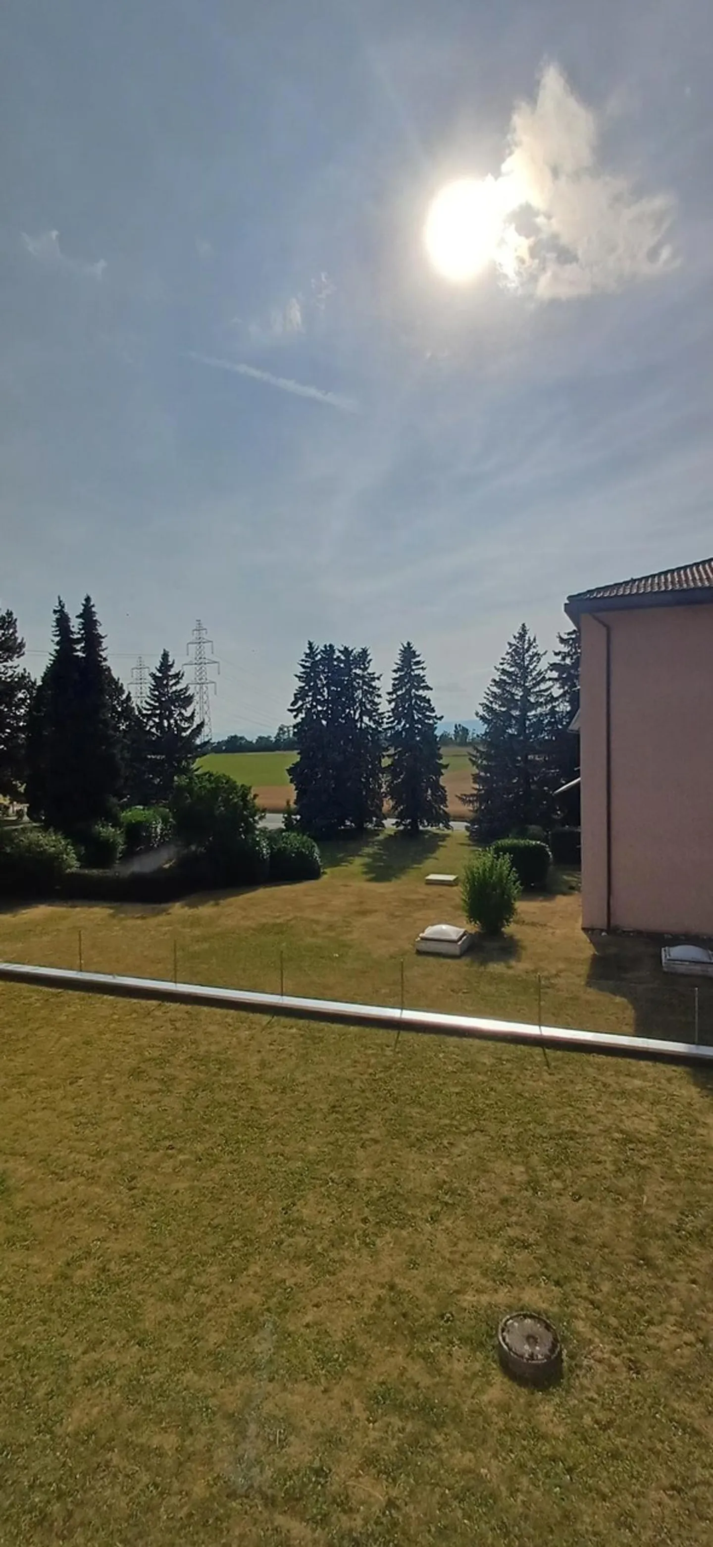 Rare occasion. Bright 3.5 room apartment for sale. CHF 788,000 - Photo 10 of 12