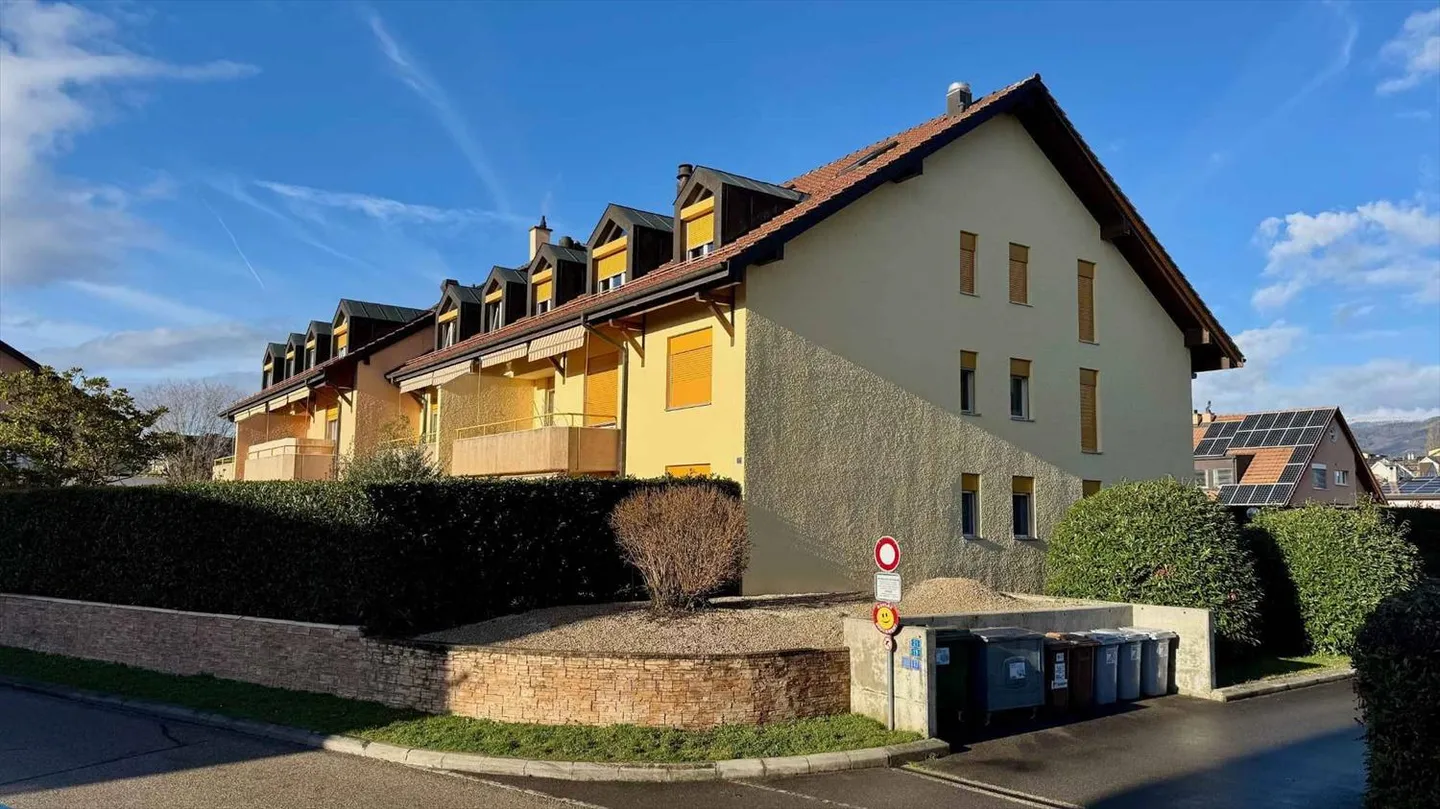Ultimo piano 4.5 stanze - Foto 1 di 13