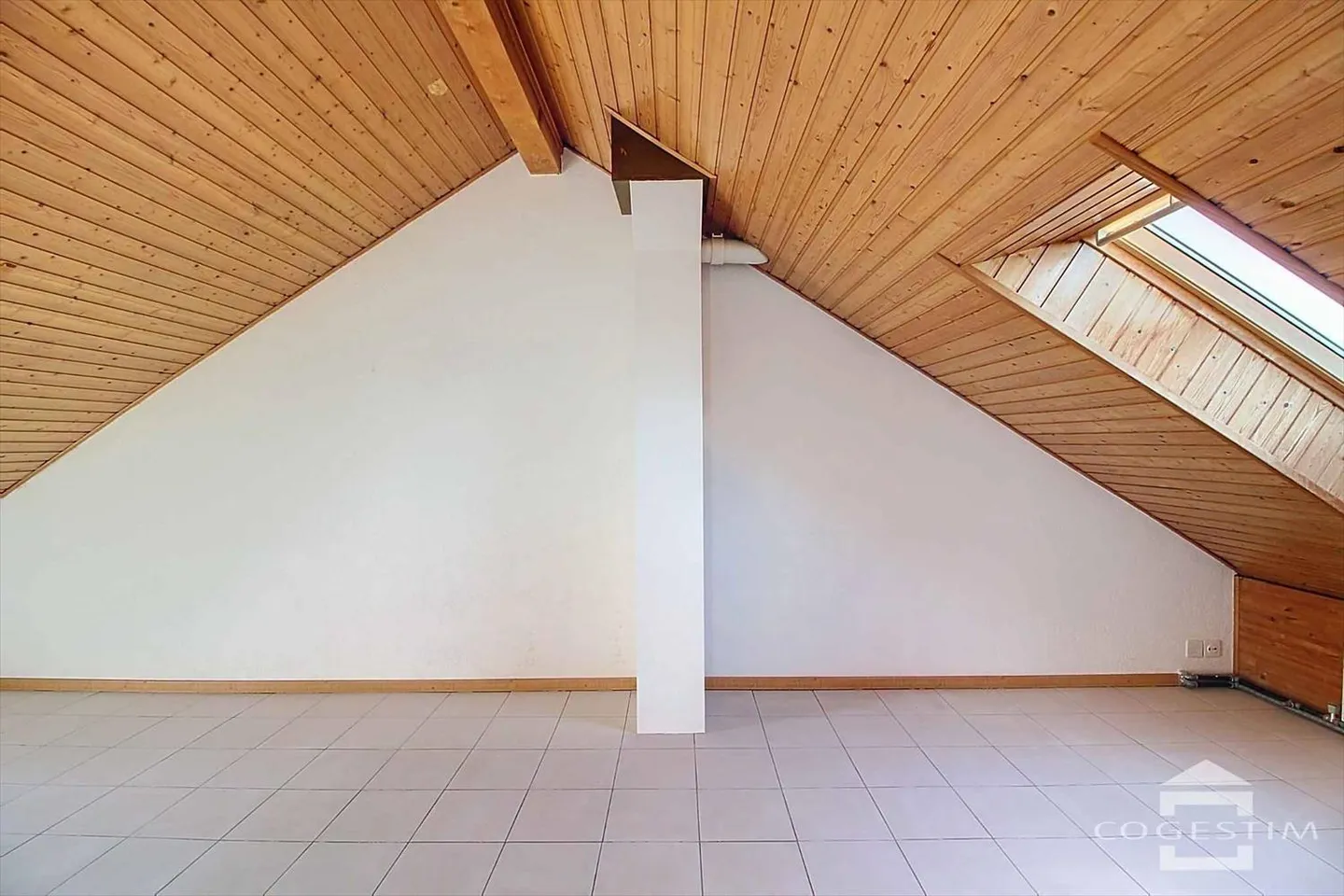 Ultimo piano 4.5 stanze - Foto 11 di 13