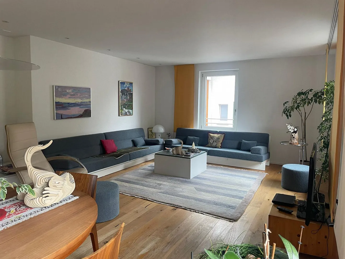 Beautiful 5.5 Maisonette Apartment for Rent in Suhr - Photo 1 of 12