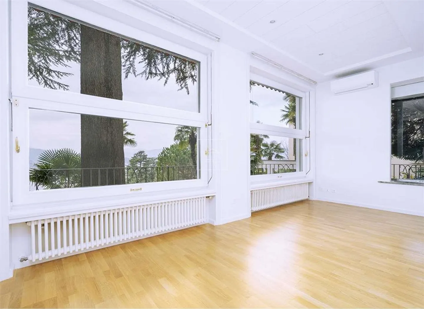 Appartamento 6,5 locali con bellissima vista lago - Photo 6 sur 13