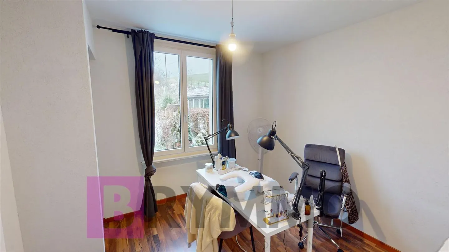 House 13.5 rooms - Photo 13 of 16