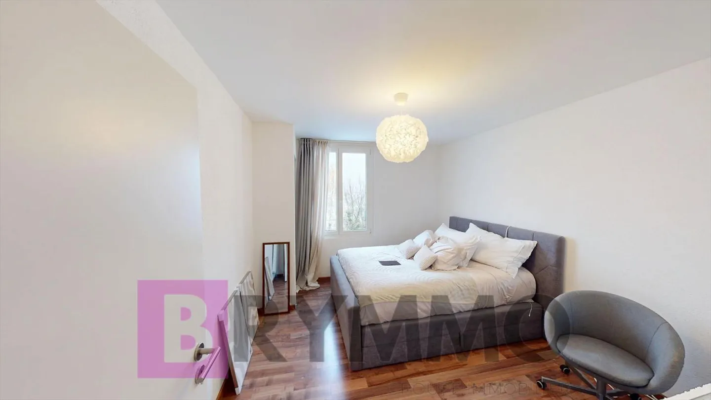 House 13.5 rooms - Photo 11 of 16