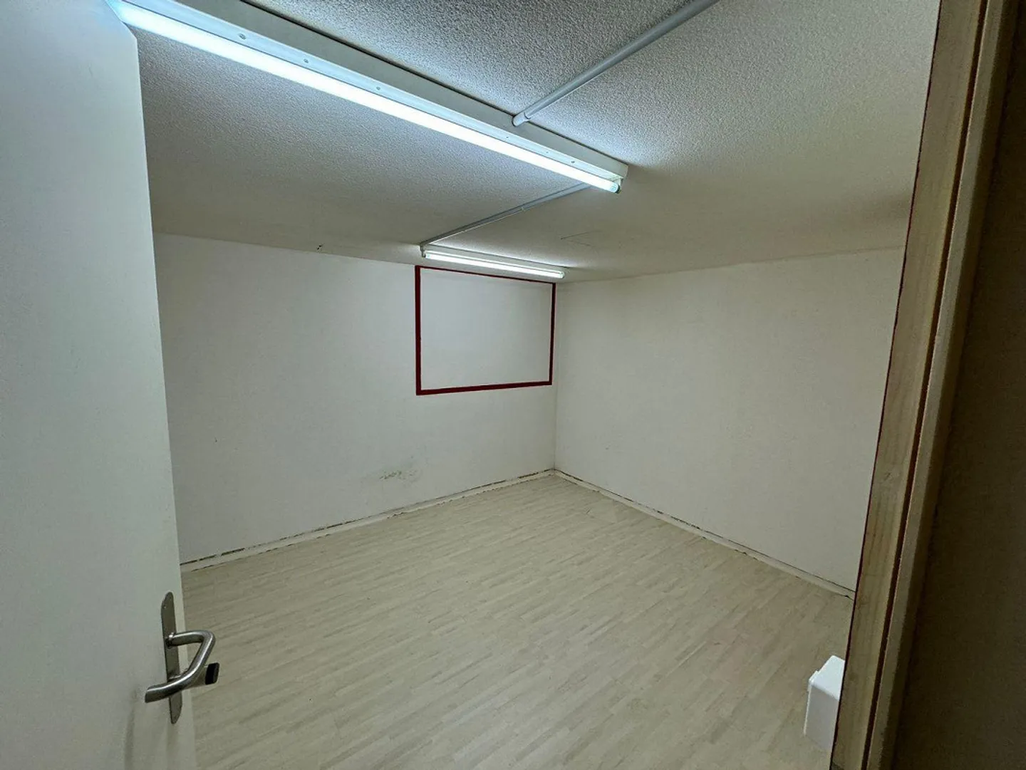 Espace commercial spacieux à louer à Lausen - Photo 2 sur 7