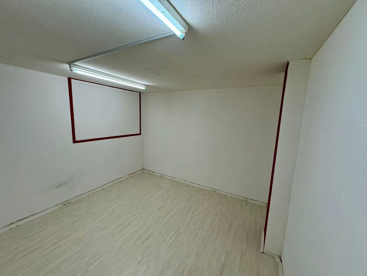 Espace commercial spacieux à louer à Lausen - Photo 3 sur 7