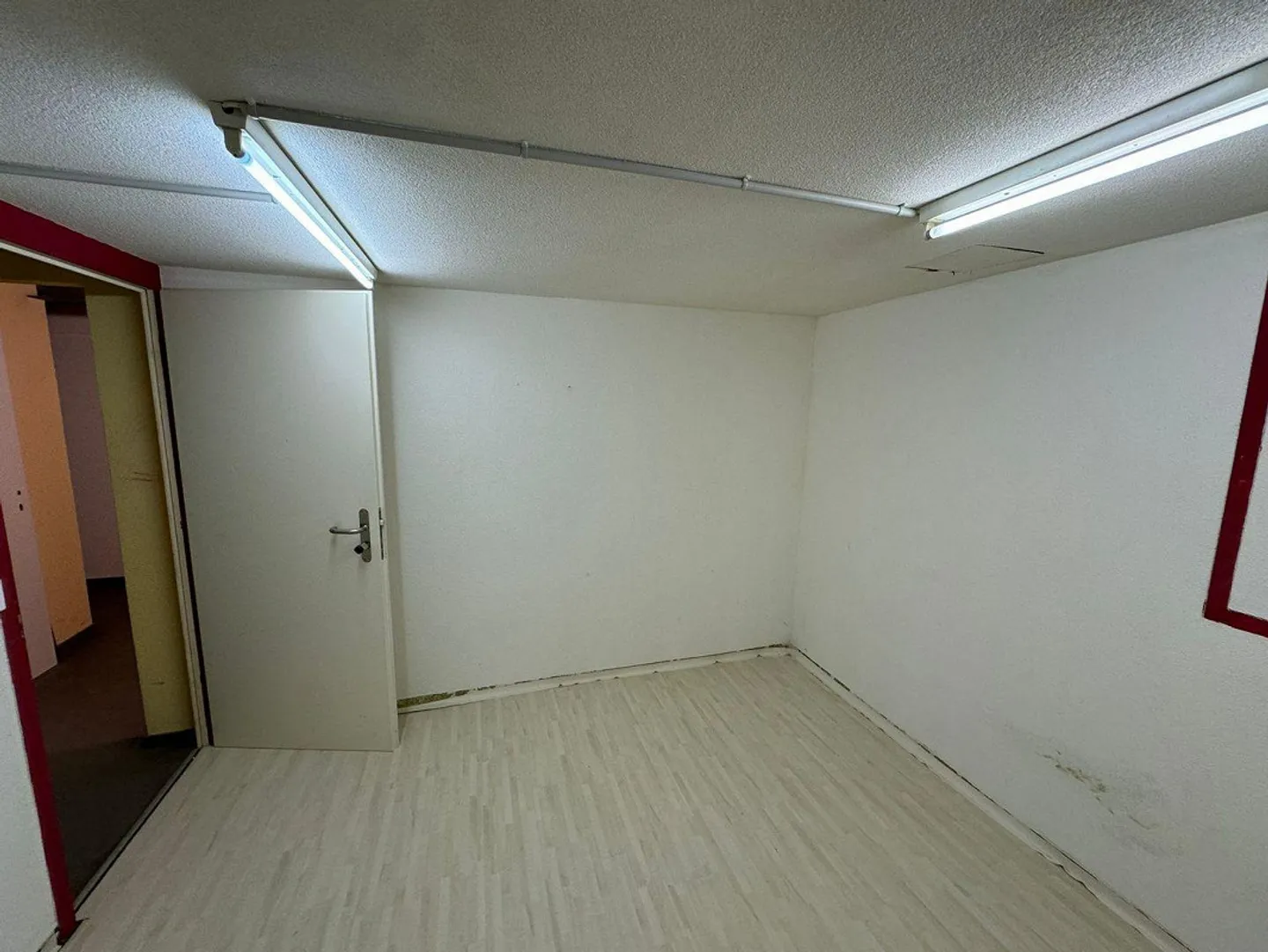 Espace commercial spacieux à louer à Lausen - Photo 5 sur 7