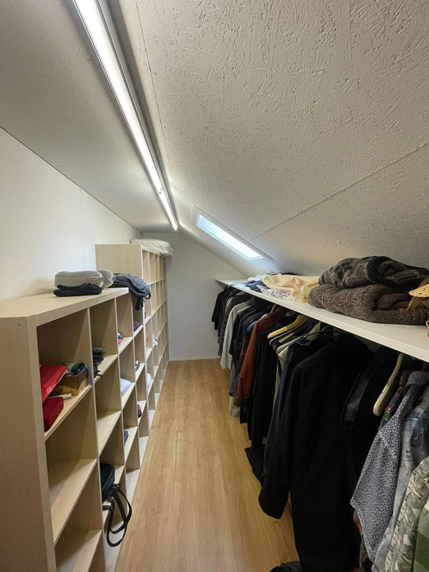 Beautiful 5.5 Maisonette Apartment for Rent in Suhr - Photo 9 of 12
