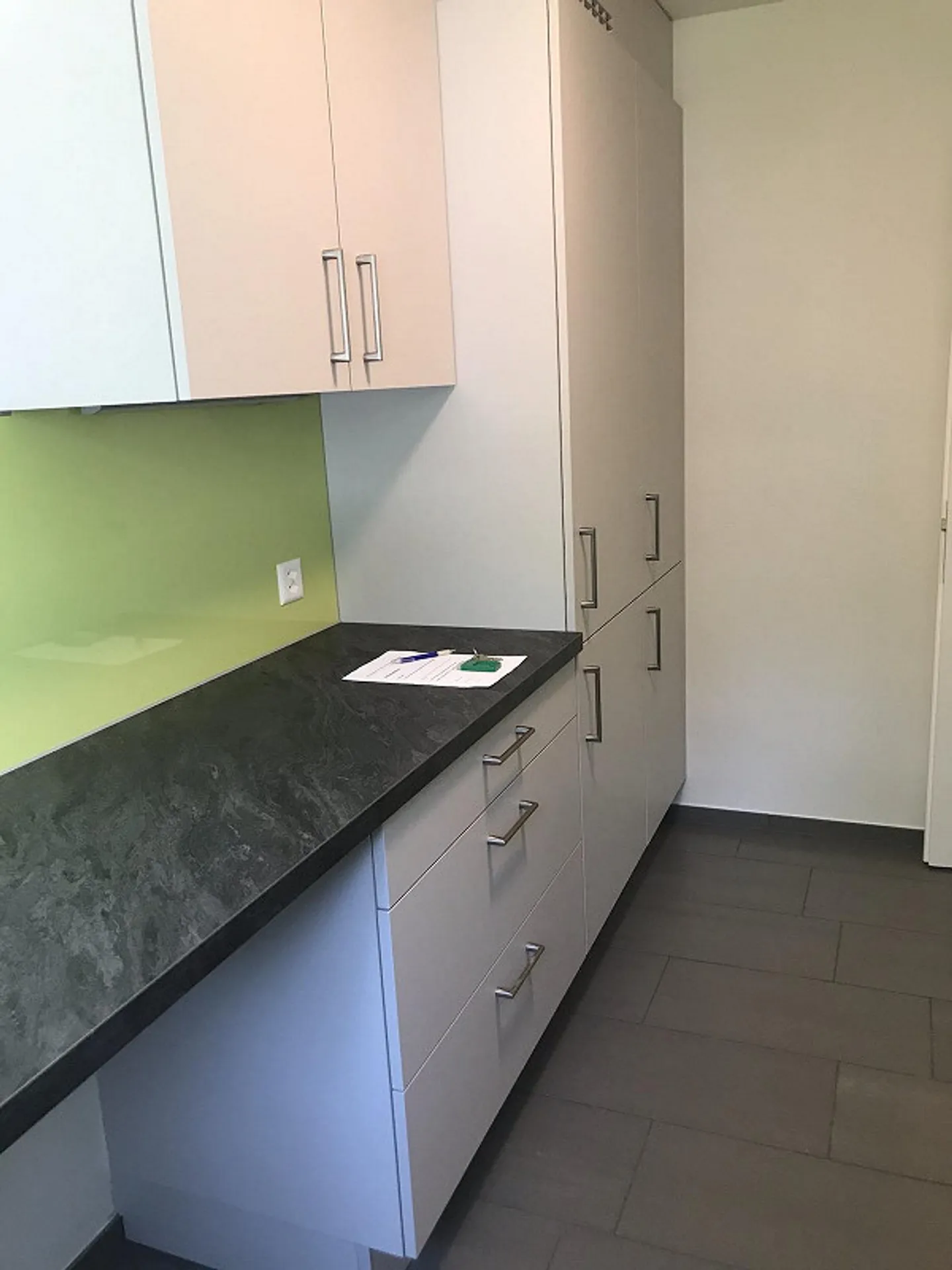 Belle appartement de 3 pièces au rez-de-chaussée à Birsfelden - Photo 4 sur 13