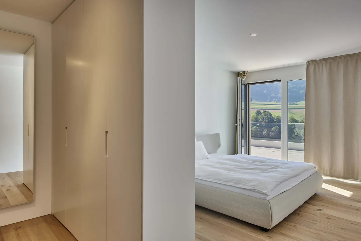THE VIEW - AIRY TERRACE APARTMENT WITH MOUNTAIN PANORAMA - Photo 5 of 14